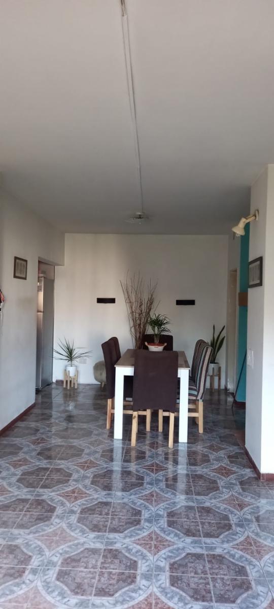 ÁMPLIA CASA DE 4 AMBIENTES DE 2 PLANTAS CON LOCAL EN LAFERRERE — foto 15