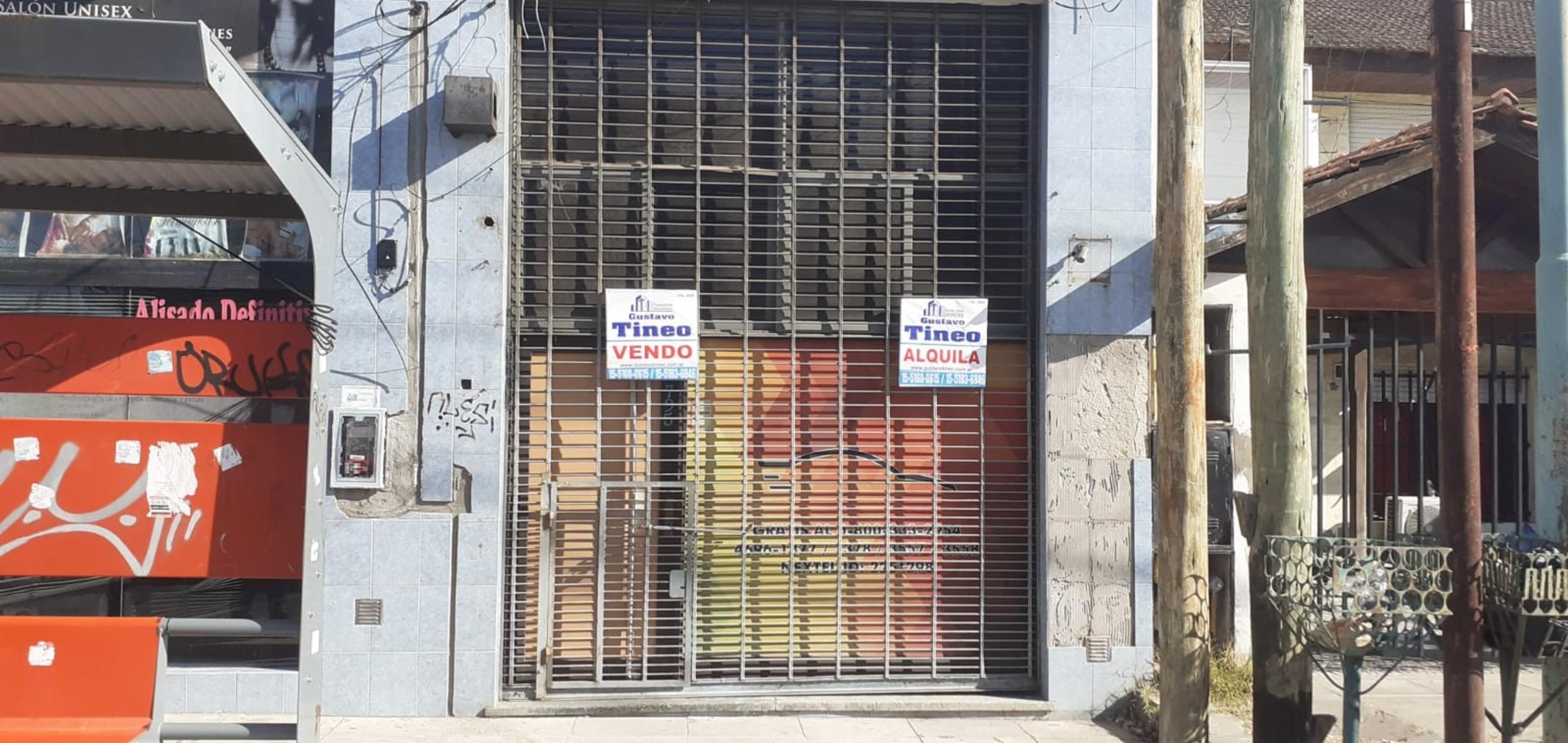 ALQUILO LOCAL DE 55 m² CON ENTREPISO DONDE FUNCIONABA IMPORTANTE REMISERA EN MORÓN - 2
