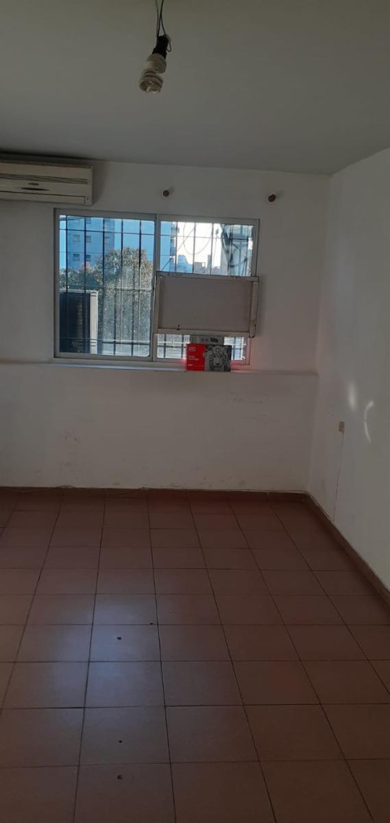 SE ALQUILAN TRES OFICINAS PARA USO COMERCIAL Y/O PROFESIONAL - 8