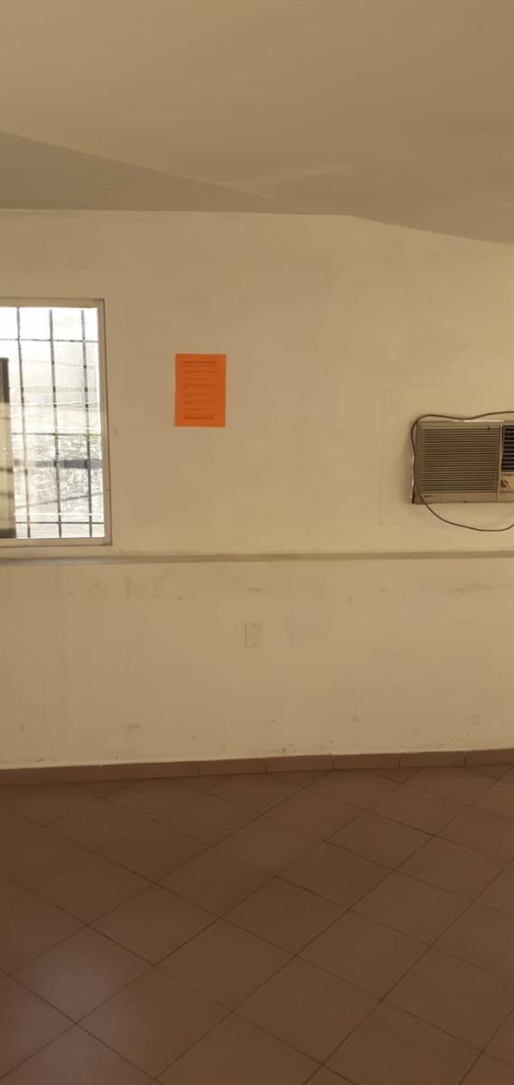 SE ALQUILAN TRES OFICINAS PARA USO COMERCIAL Y/O PROFESIONAL - 10