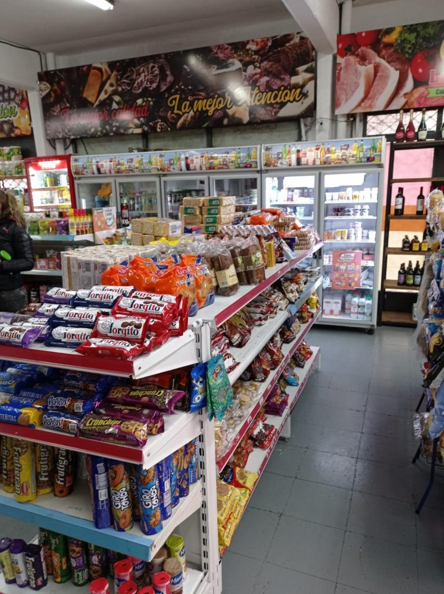 SE VENDE FONDO DE COMERCIO DE AUTOSERVICIO FUNCIONANDO CON INSTALACIONES COMPLETAS en Morón — foto 3