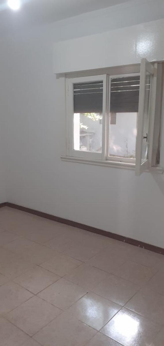 VENTA - CHALET DE TRES AMBIENTES ZONA VILLA UDAONDO — foto 13
