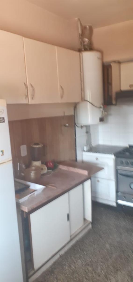 VENTA - Amplio PH en Planta Alta de 3 Ambientes a Metros de Av. H. Yrigoyen — foto 15