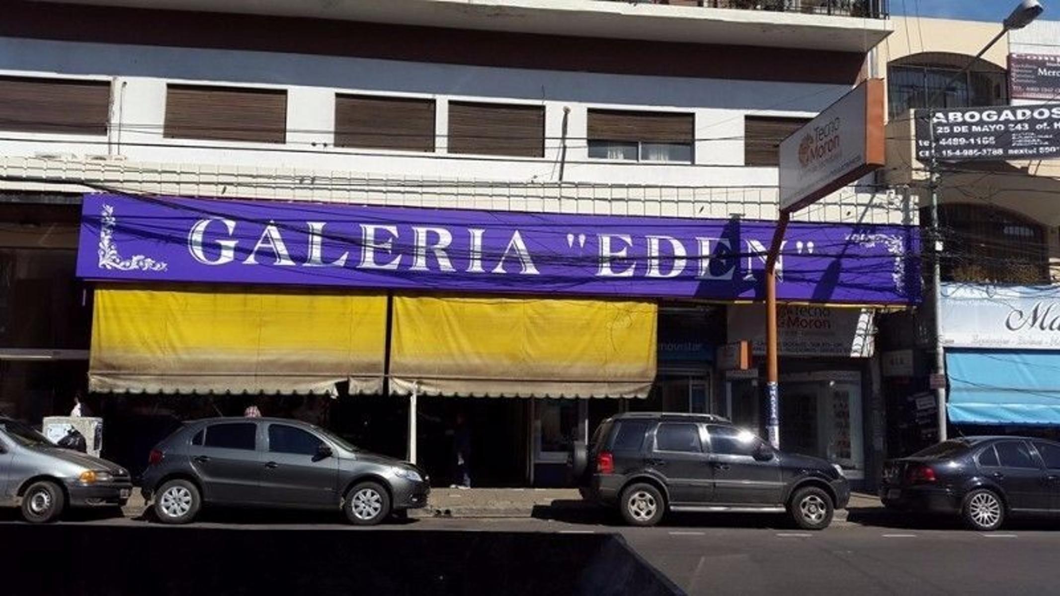SE VENDE LOCAL DE 13.5 m² EN GALERÍA EDEN EN PLENO CENTRO COMERCIAL DE MORON