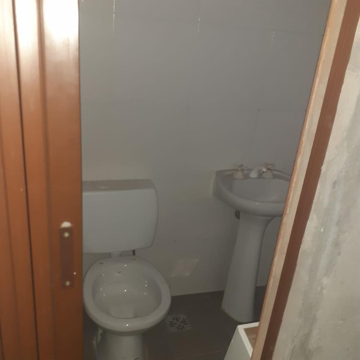 CASA DE 3 AMBIENTES ADAPTABLE A UN 4 AMBIENTES EN MORÓN SUR