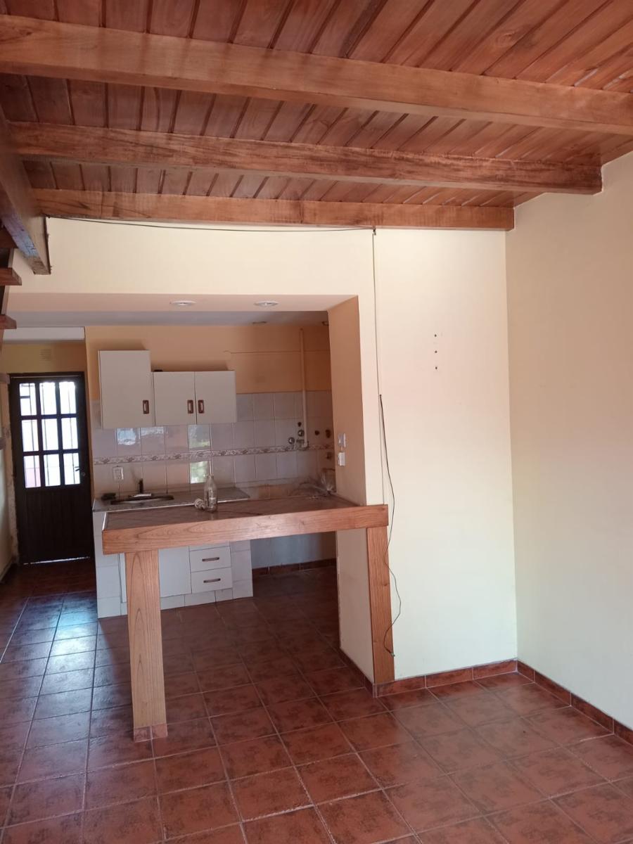 DUPLEX DE 2 AMB. Y MEDIO AMBIENTES CON COCHERA EN CASTELAR - 11