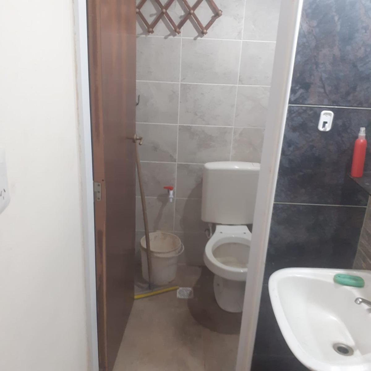 SE ALQUILA EXCELENTE LOCAL DE 24 m² - 5