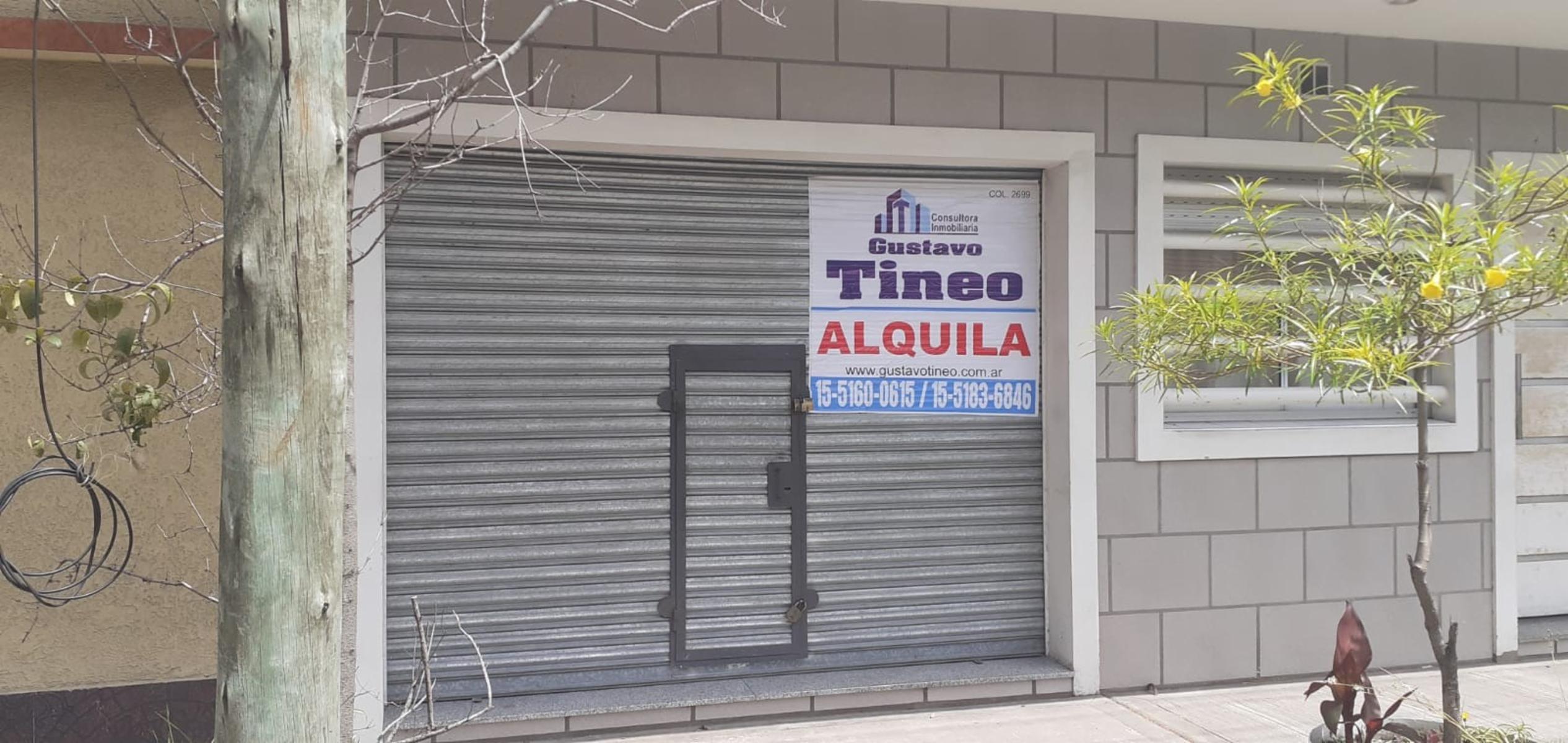 SE ALQUILA EXCELENTE LOCAL DE 24 m² - 17