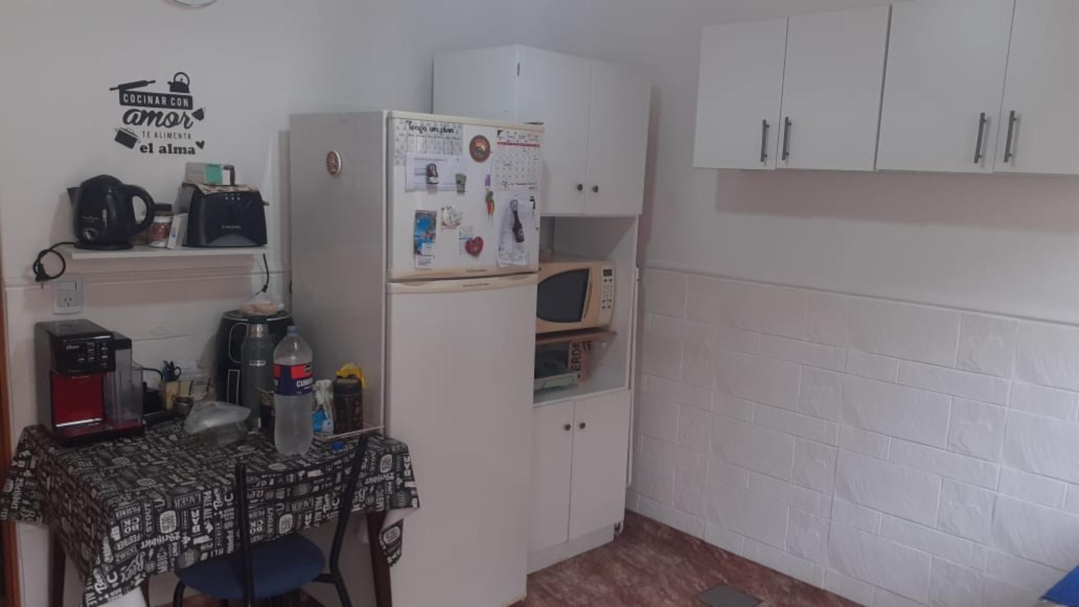 EXCELENTE PH 3 AMB. EN IMPECABLE ESTADO A METROS DE CLÍNICA AGÜERO IDEAL CONSULTORIO MÉDICO — foto 8