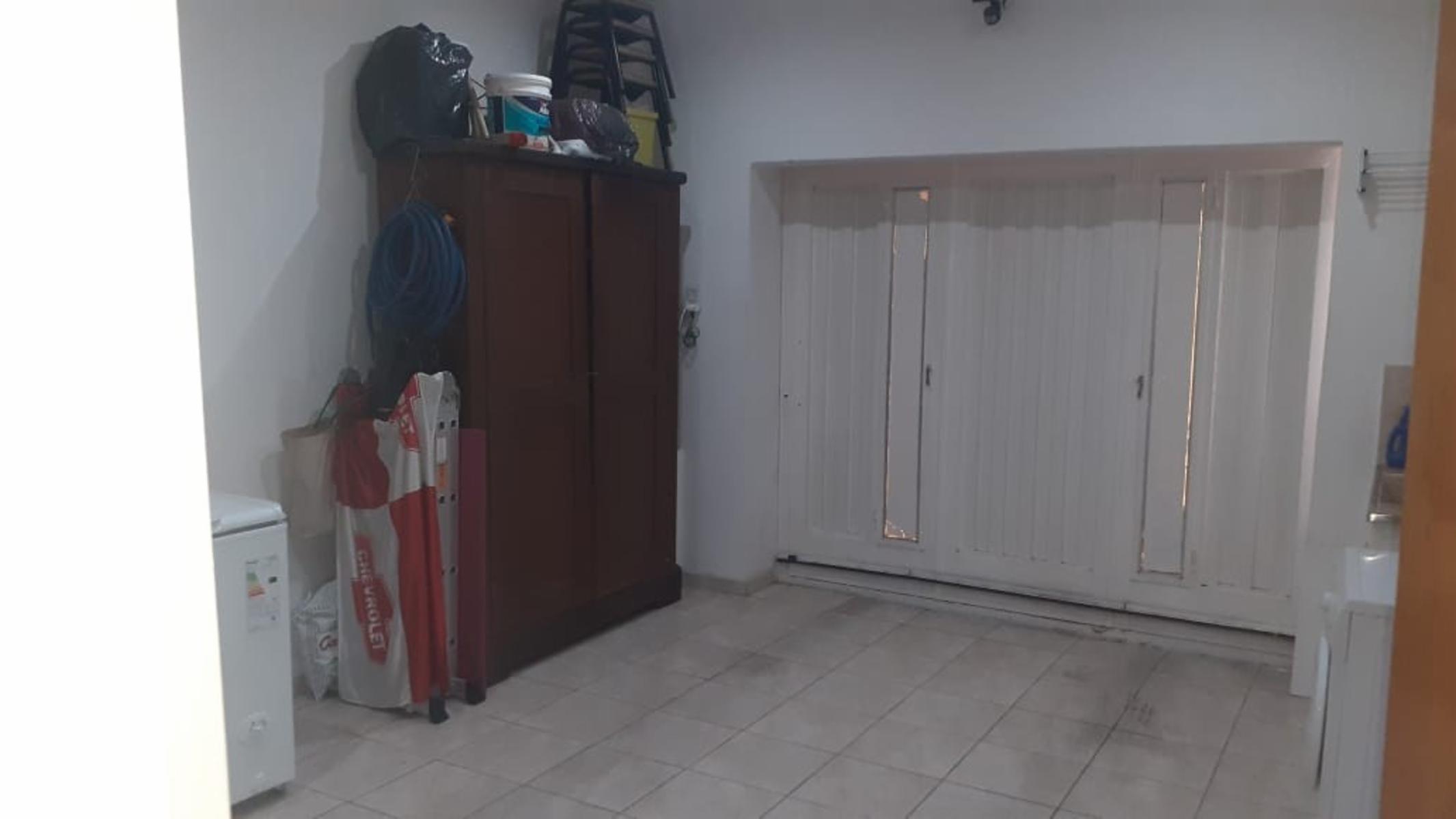 EXCELENTE PH 3 AMB. EN IMPECABLE ESTADO A METROS DE CLÍNICA AGÜERO IDEAL CONSULTORIO MÉDICO — foto 11