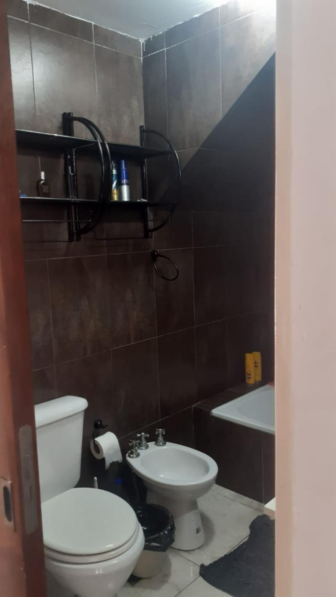 PROPIEDAD CON 2 UNIDADES FUNCIONALES EN CASTELAR SUR — foto 8