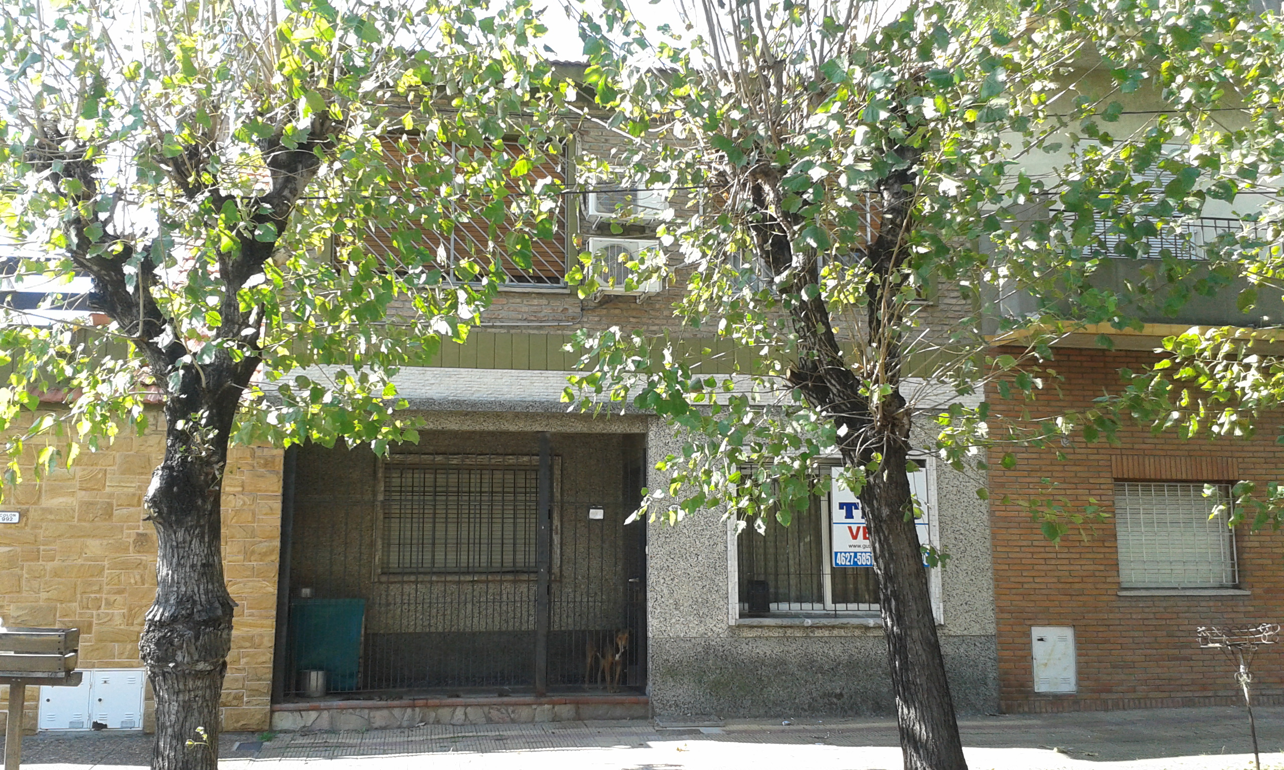 PH Muy Amplio de 4 Ambientes a una cuadra de Av. Hipólito Yrigoyen de Morón - APTO PARA CRÉDITO