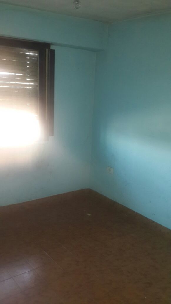DEPARTAMENTO CON DOS LOCALES COMERCIALES — foto 4