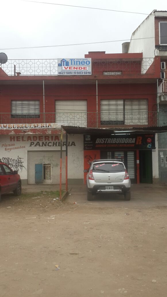 DEPARTAMENTO CON DOS LOCALES COMERCIALES — foto 15