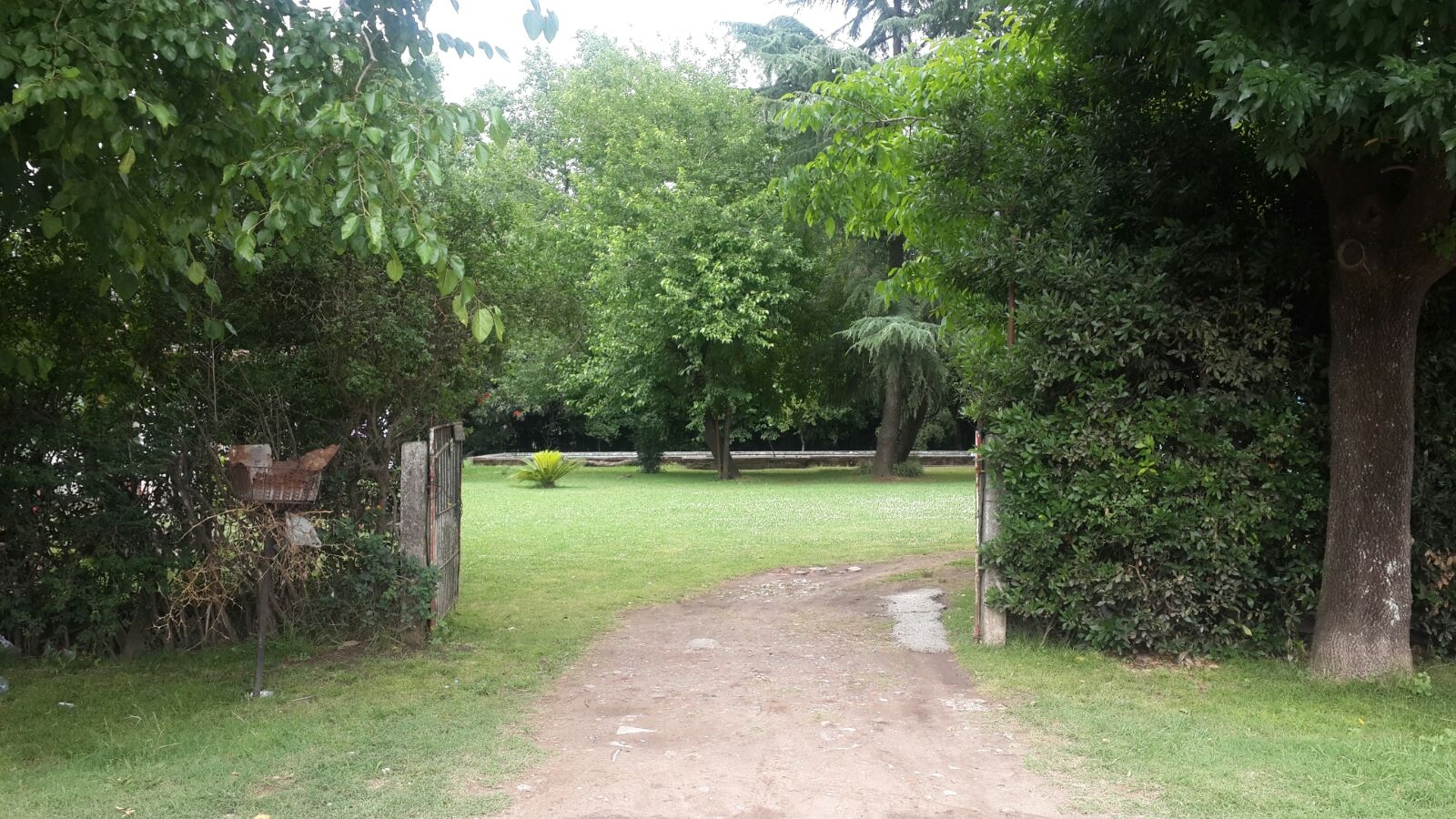 OPORTUNIDAD QUINTA CON PILETA EN LA TEJA - 1