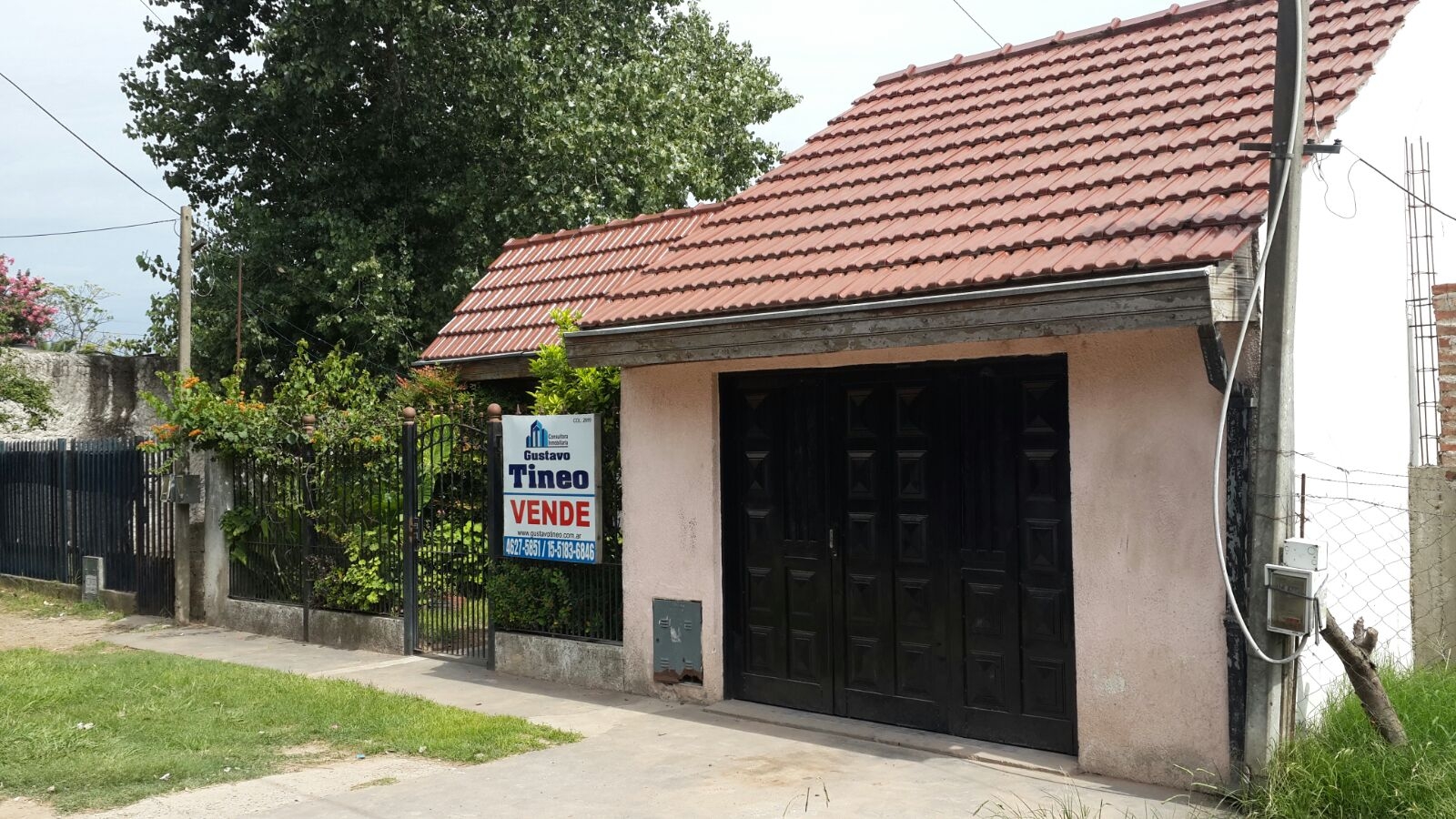 ÁMPLIO TRES AMBIENTES EN LOS AROMOS — foto 2