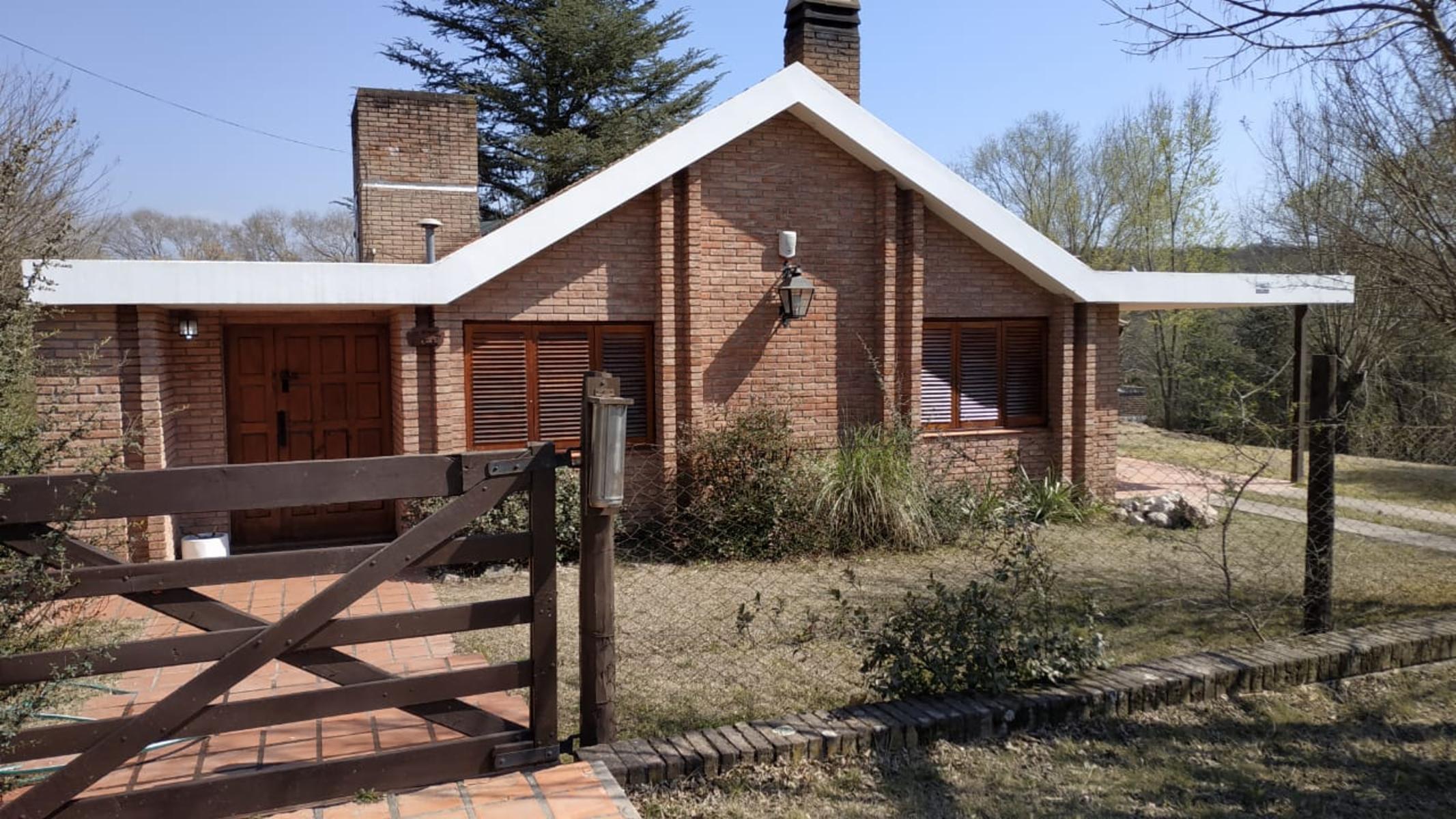 VENTA CASA CON TERRENO Solares de las Ensenadas