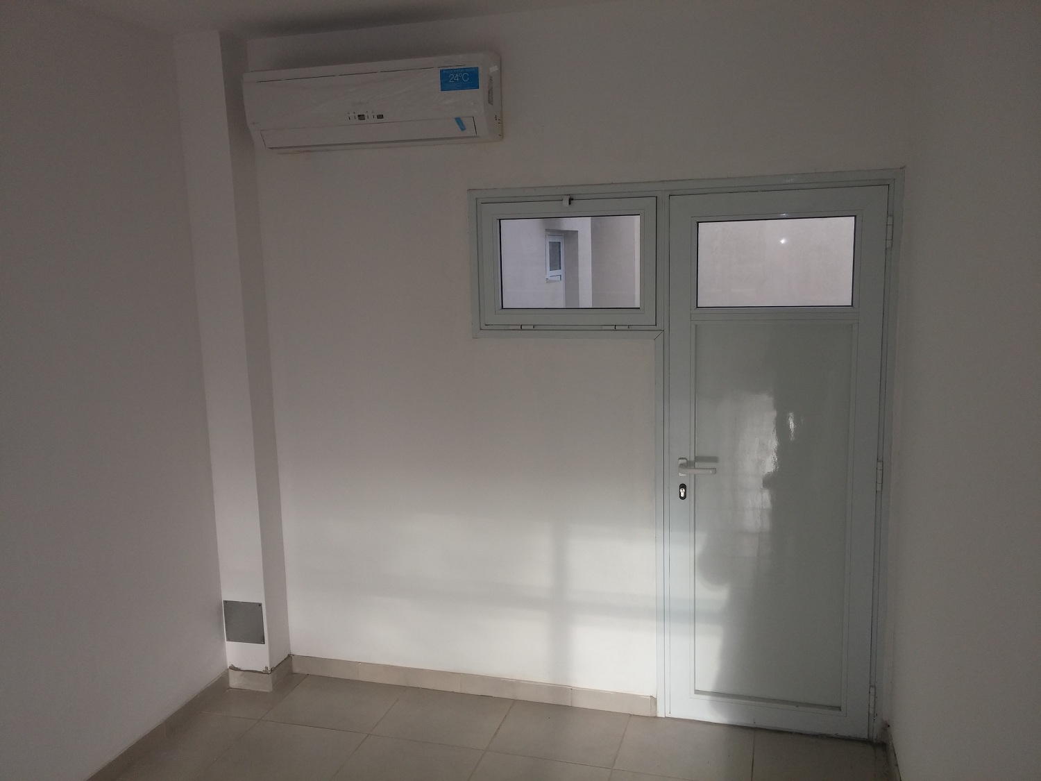 SE ALQUILAN-VENDEN LOCALES COMERCIALES Y OFICINAS (A ESTRENAR) - 12