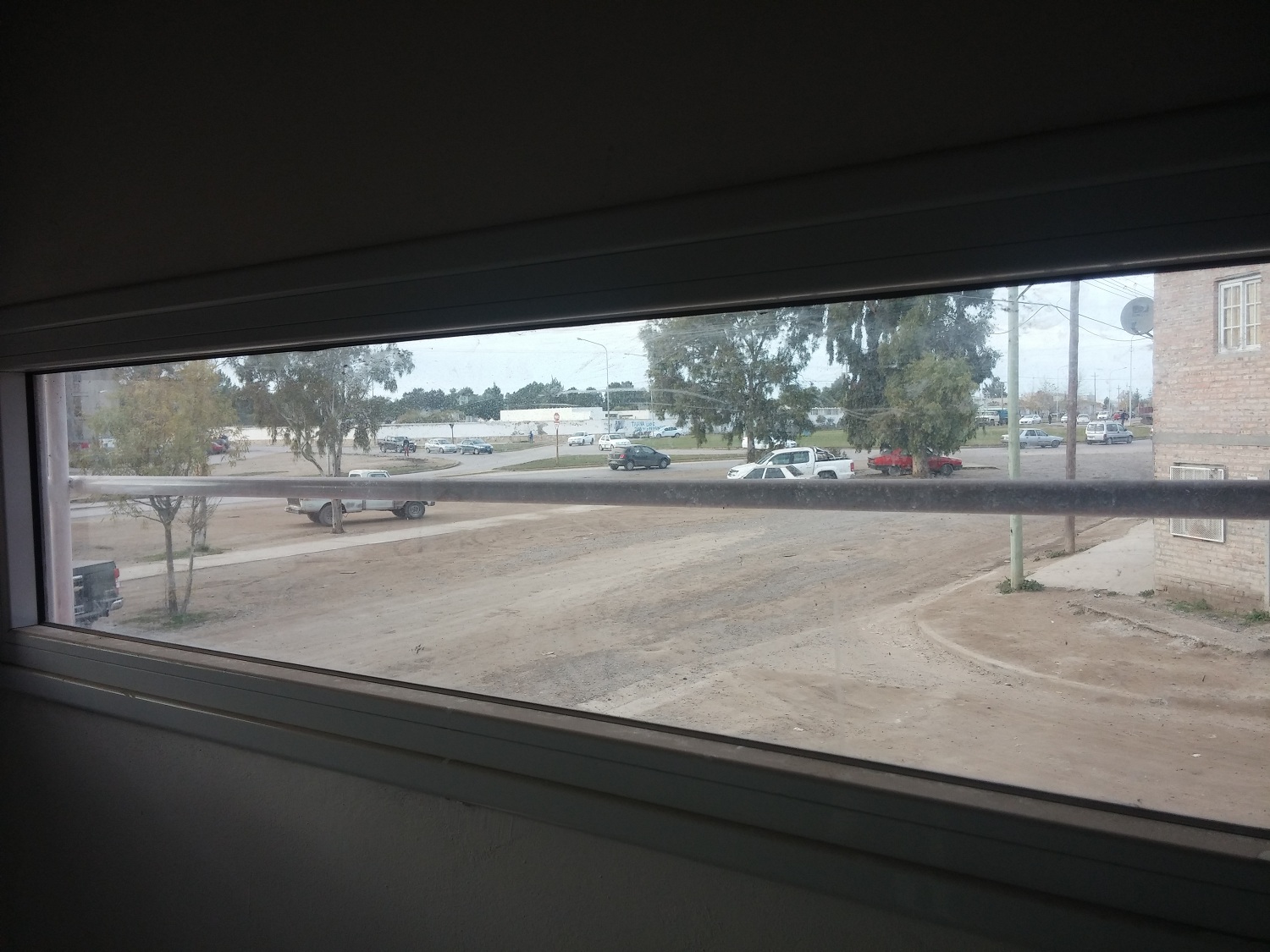 SE ALQUILAN-VENDEN LOCALES COMERCIALES Y OFICINAS (A ESTRENAR) - 30