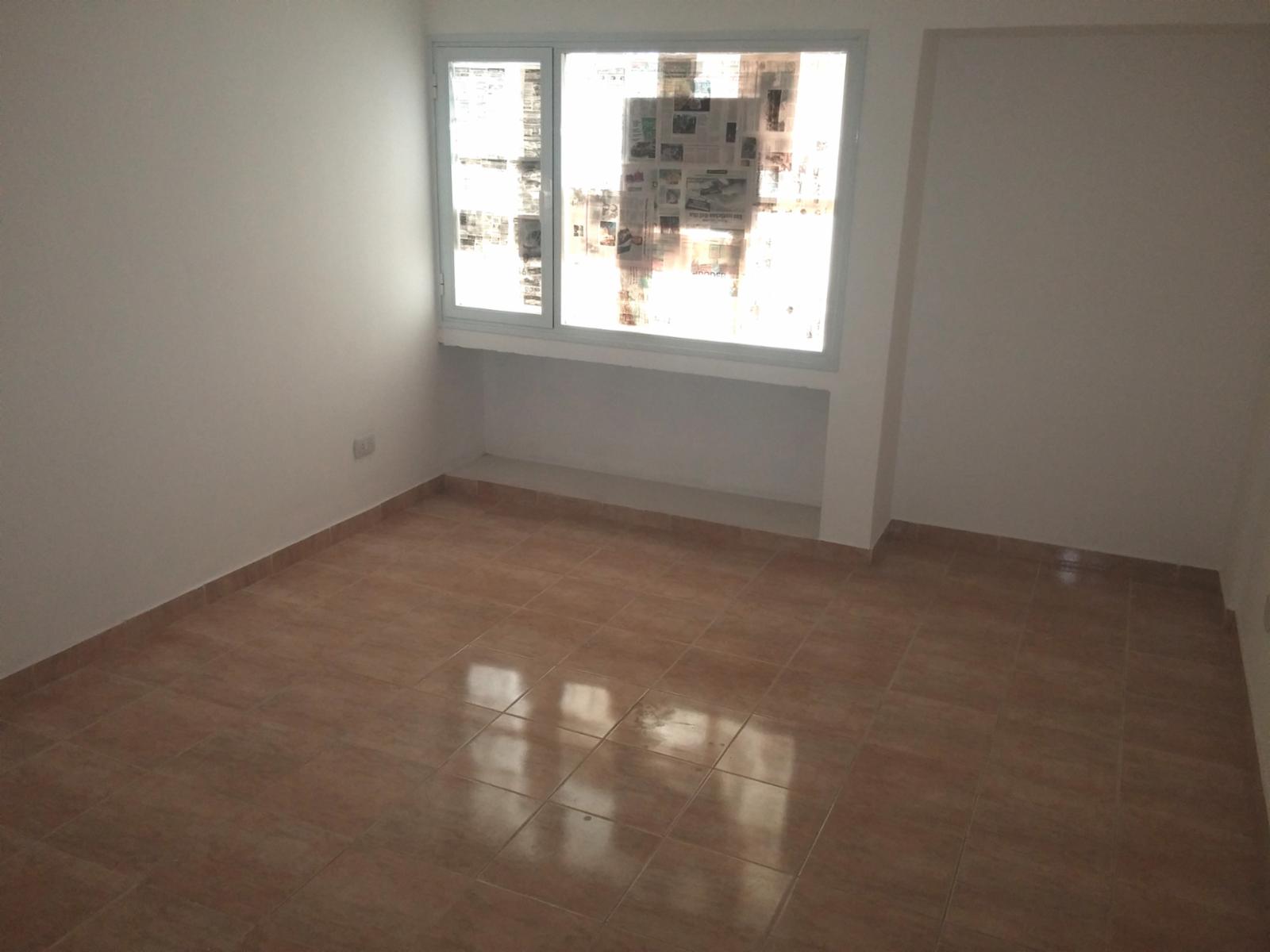 SE ALQUILAN OFICINAS EN COMPLEJO VENEZUELA 114 DE VIEDMA - 15