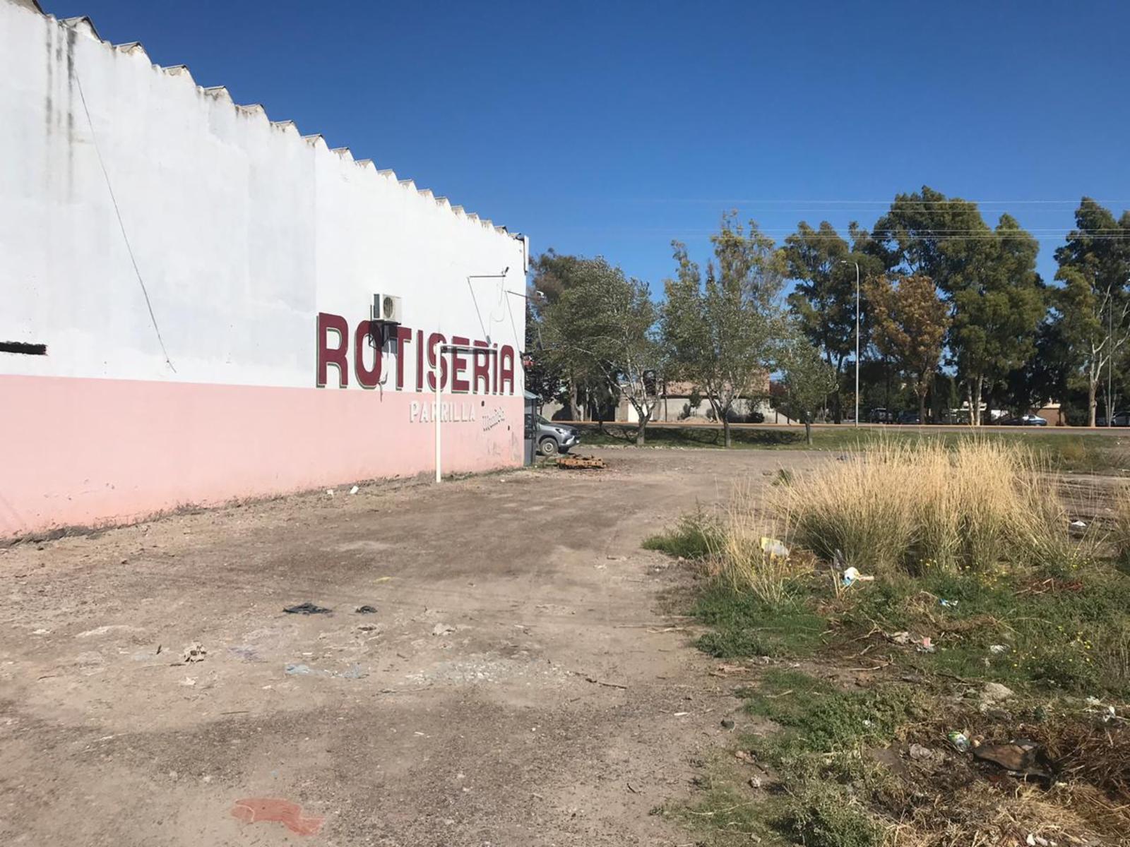 SE VENDE HERMOSO LOTE CON APTITUD COMERCIAL –VIEDMA