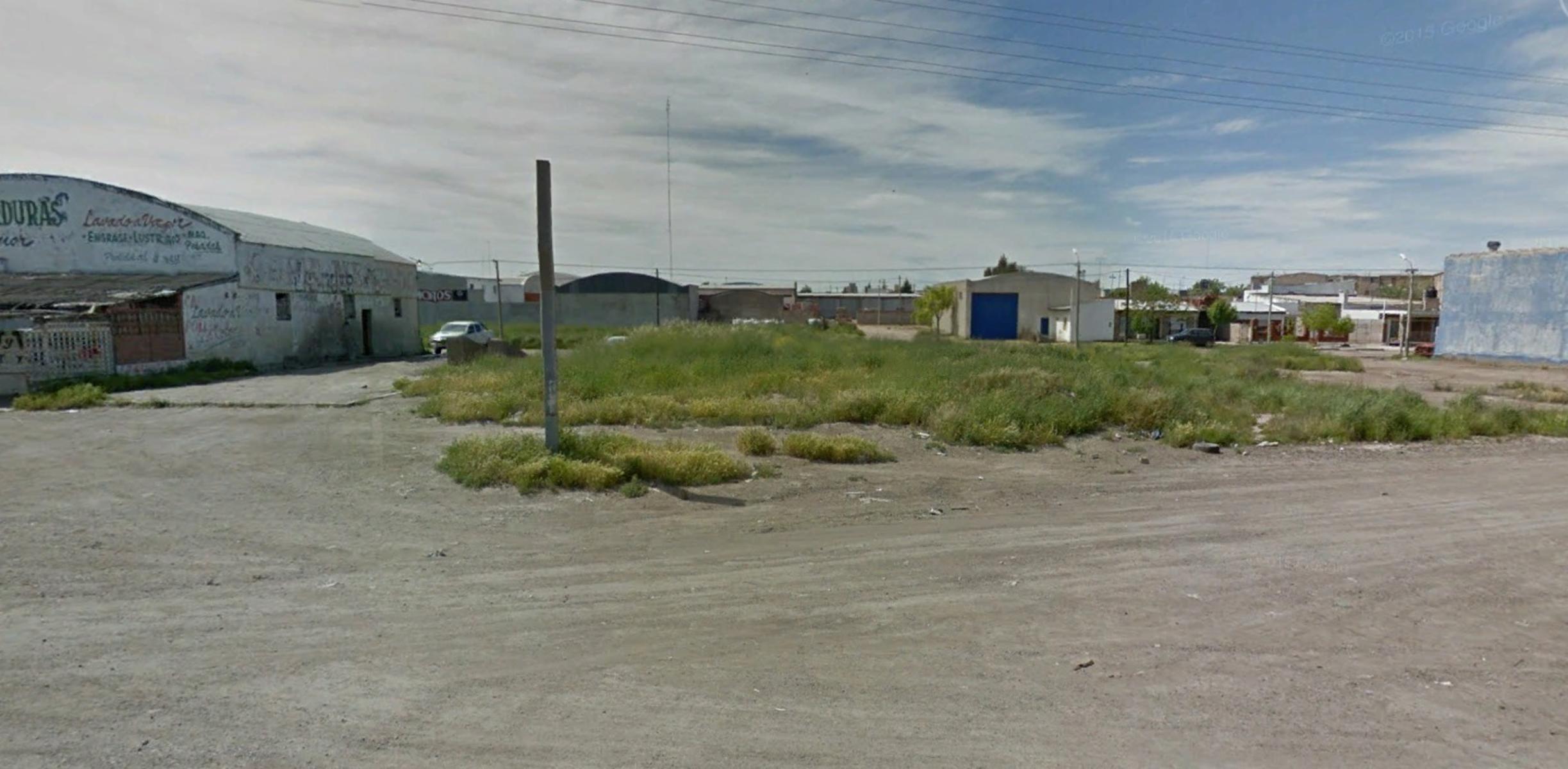 SE VENDE HERMOSO LOTE CON APTITUD COMERCIAL –VIEDMA — foto 3