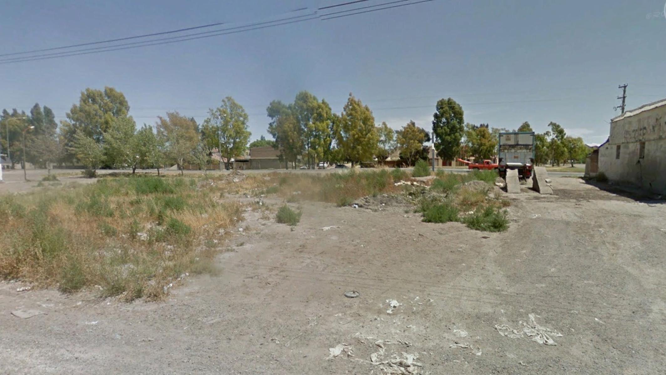 SE VENDE HERMOSO LOTE CON APTITUD COMERCIAL –VIEDMA — foto 4