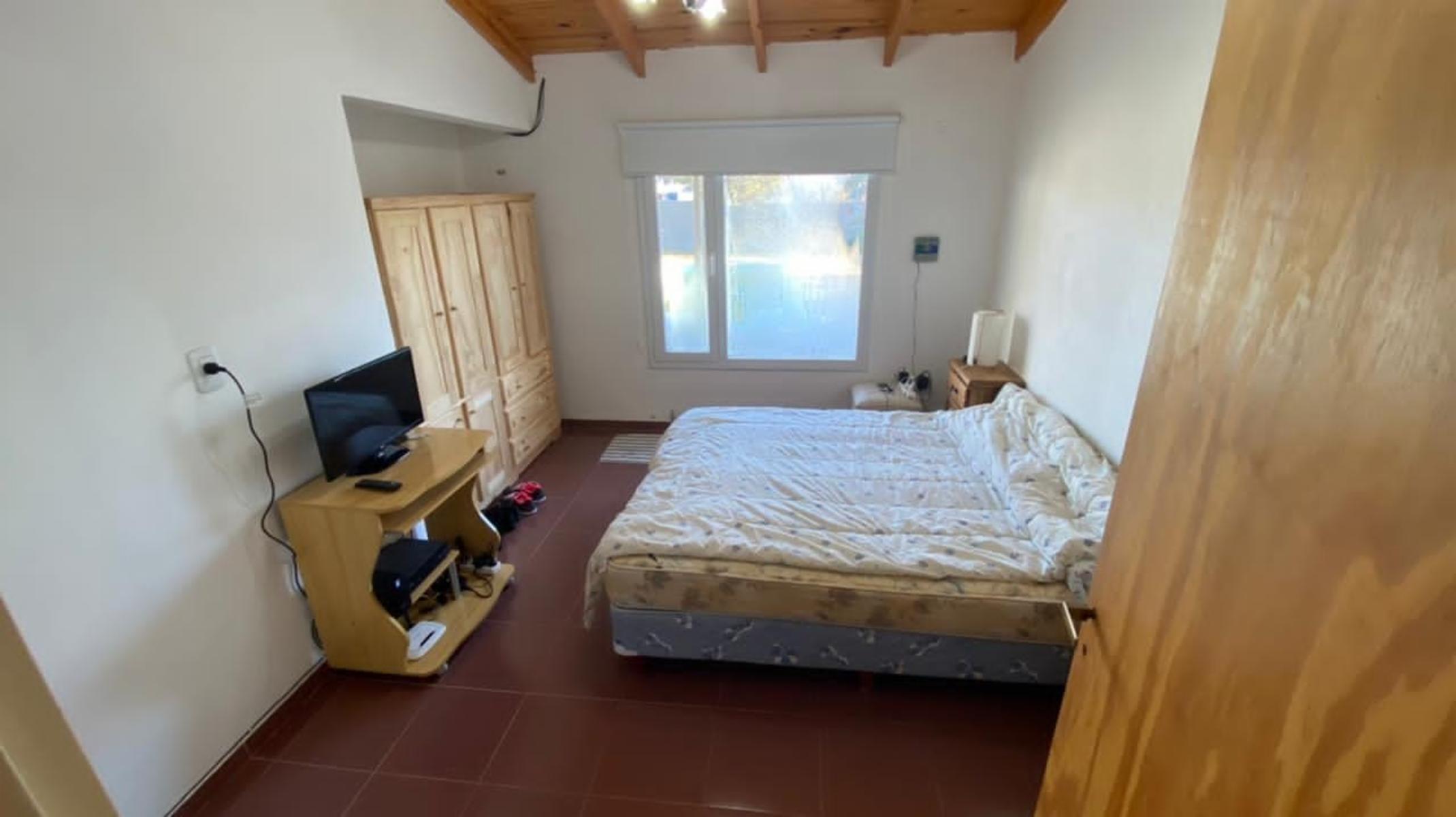 SE VENDE CASA EN BALNEARIO EL CONDOR - 2