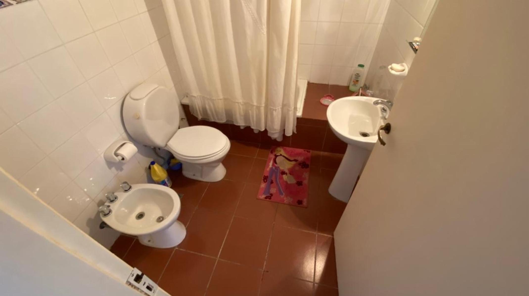 SE VENDE CASA EN BALNEARIO EL CONDOR - 3