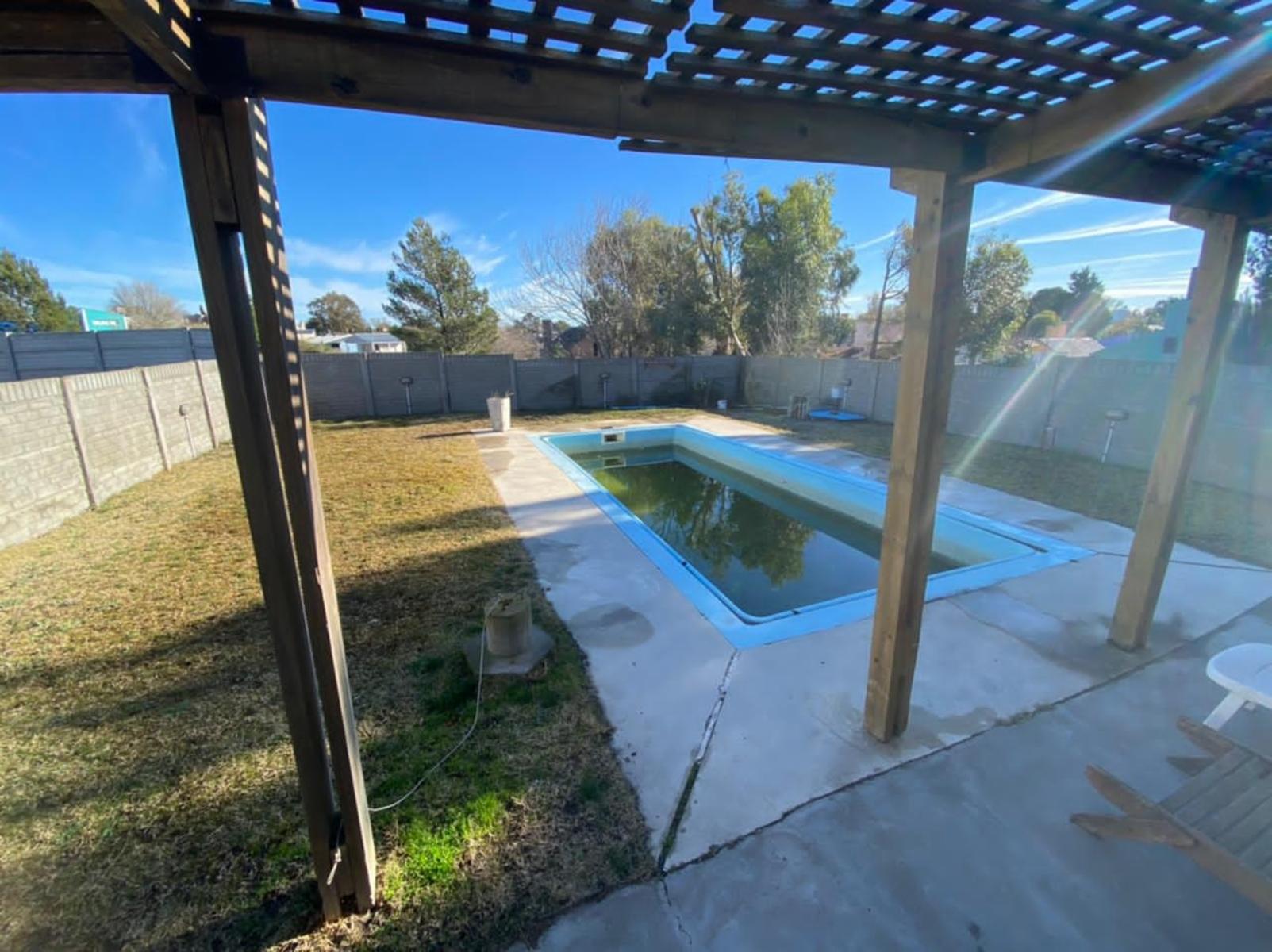 SE VENDE CASA EN BALNEARIO EL CONDOR - 16