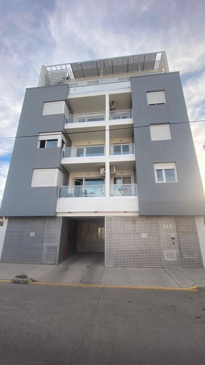SE VENDE HERMOSO DEPTO CENTRICO VIEDMA - 2
