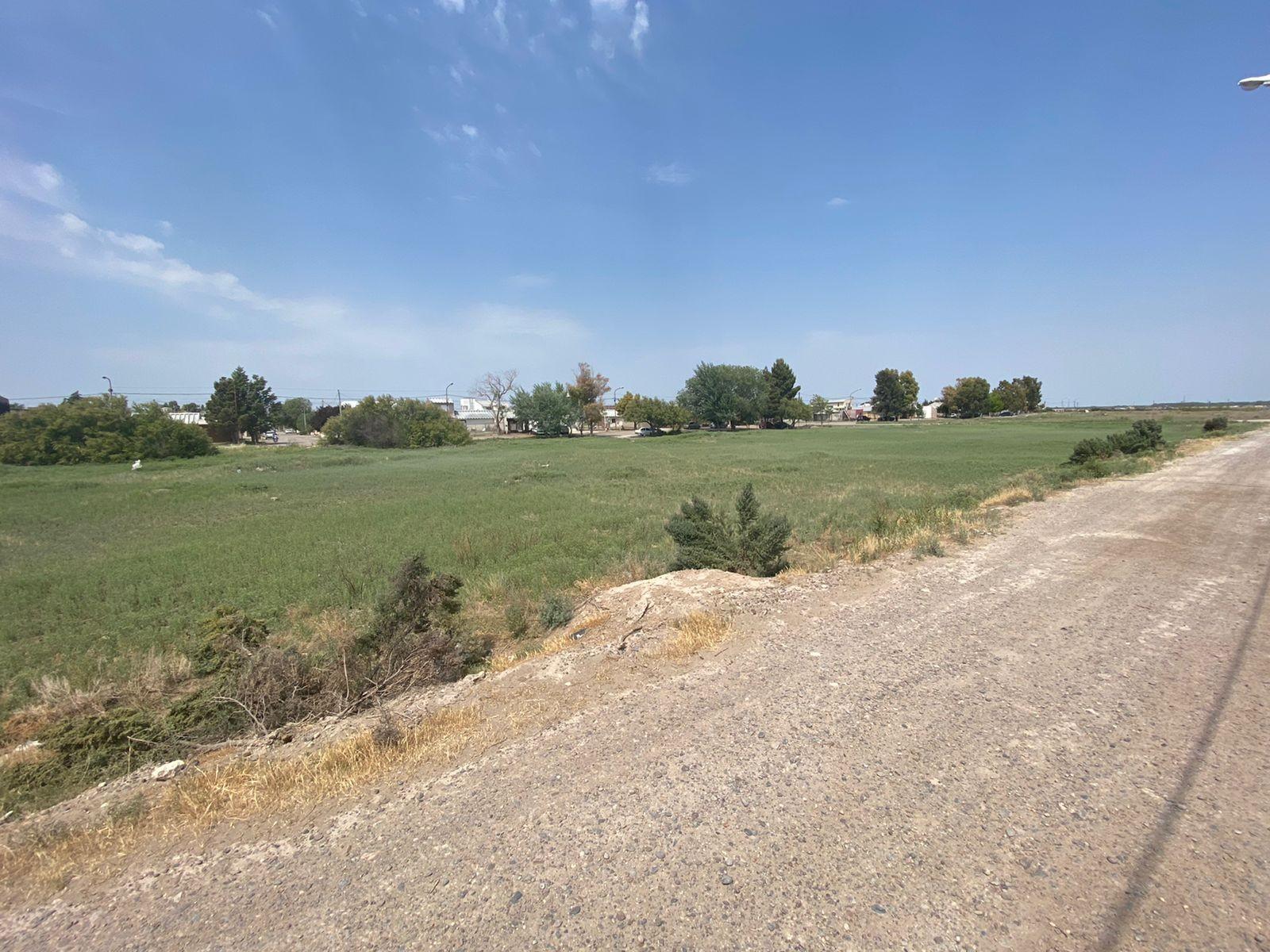 SE VENDE LOTE EN ESQUINA ZONA Bº JARDÍN 2 VIEDMA — foto 4