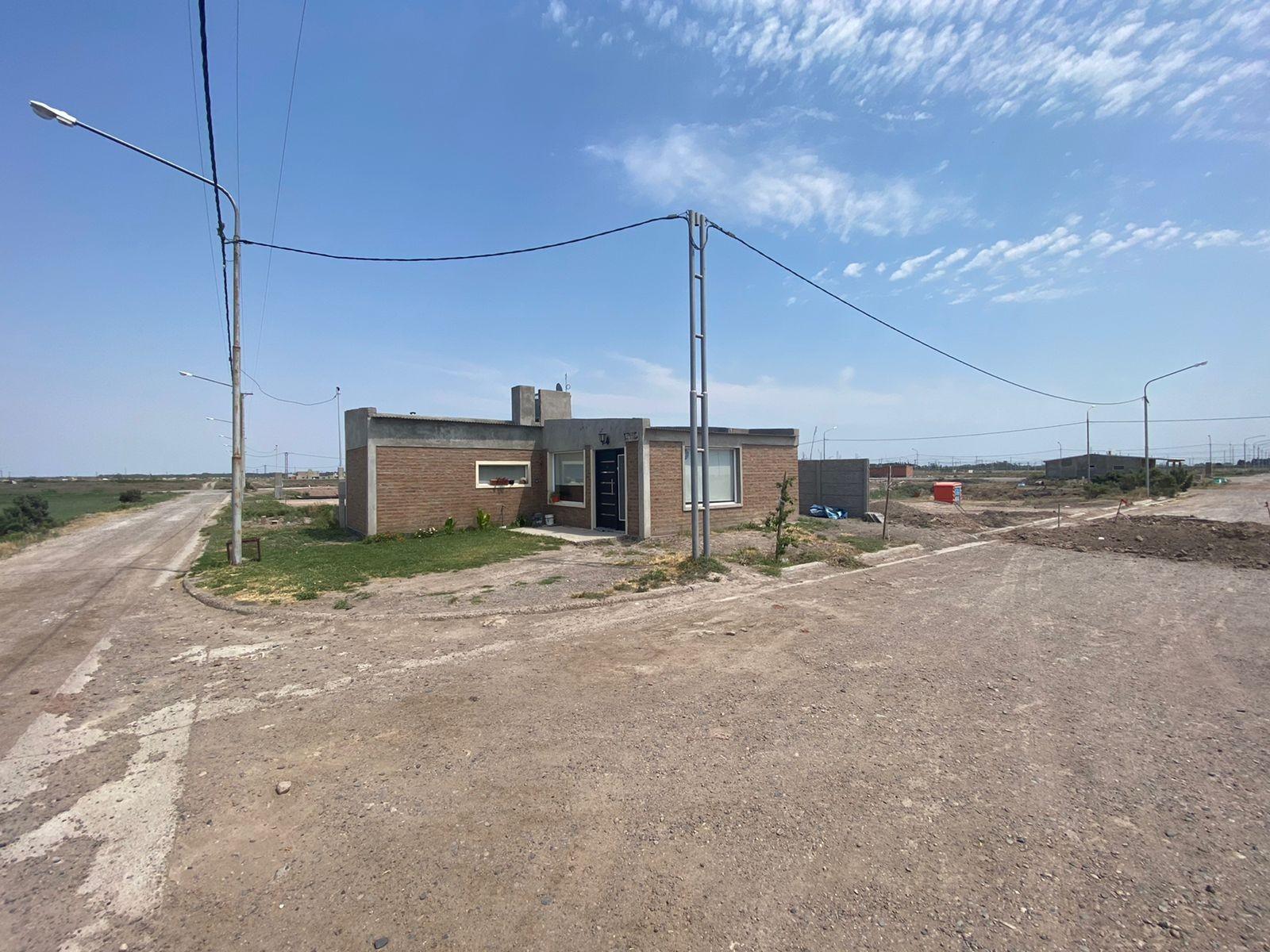 SE VENDE LOTE EN ESQUINA ZONA Bº JARDÍN 2 VIEDMA — foto 6