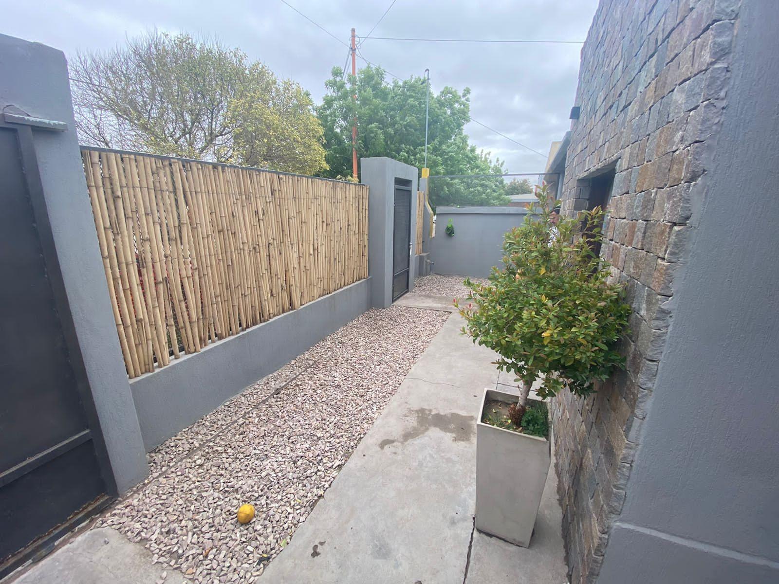 SE VENDE CASA Bº LOS FRESNOS – VIEDMA — foto 3