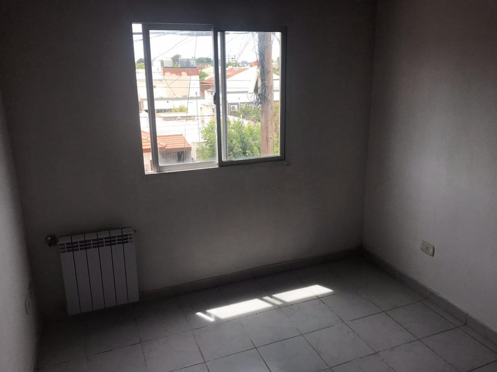 SE VENDE DEPARTAMENTO - VIEDMA - 4