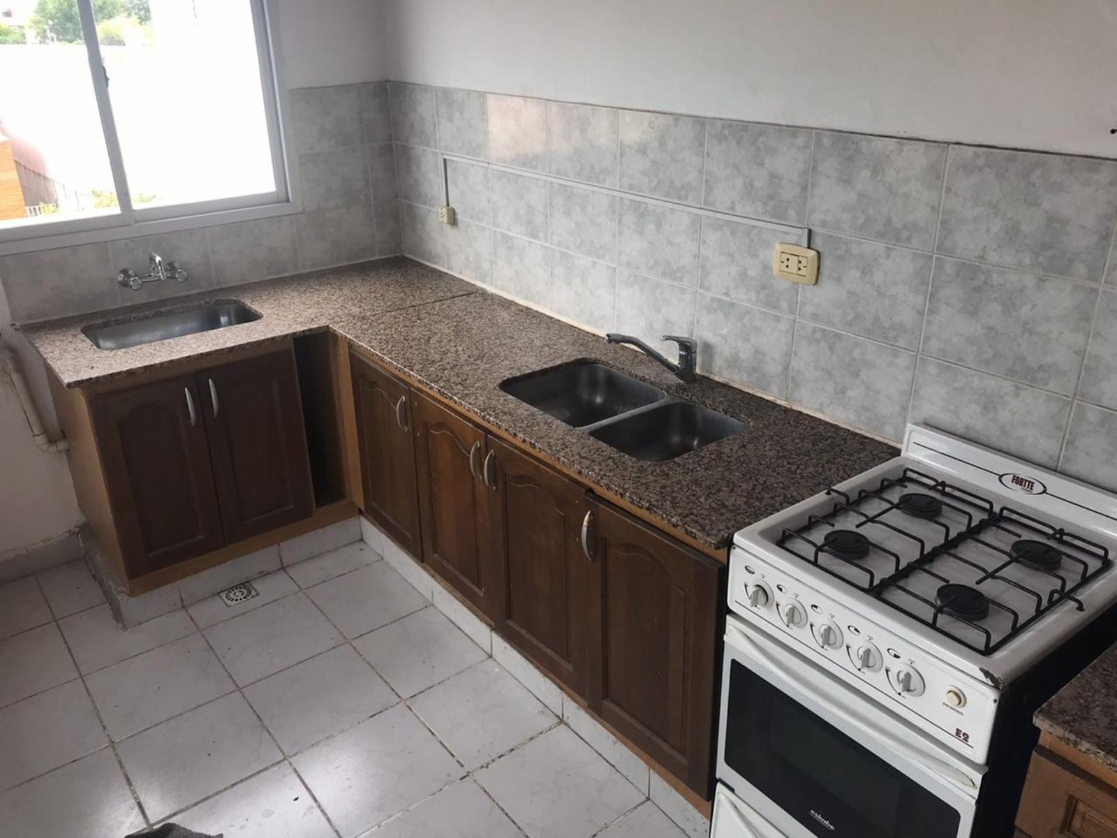 SE VENDE DEPARTAMENTO - VIEDMA - 7
