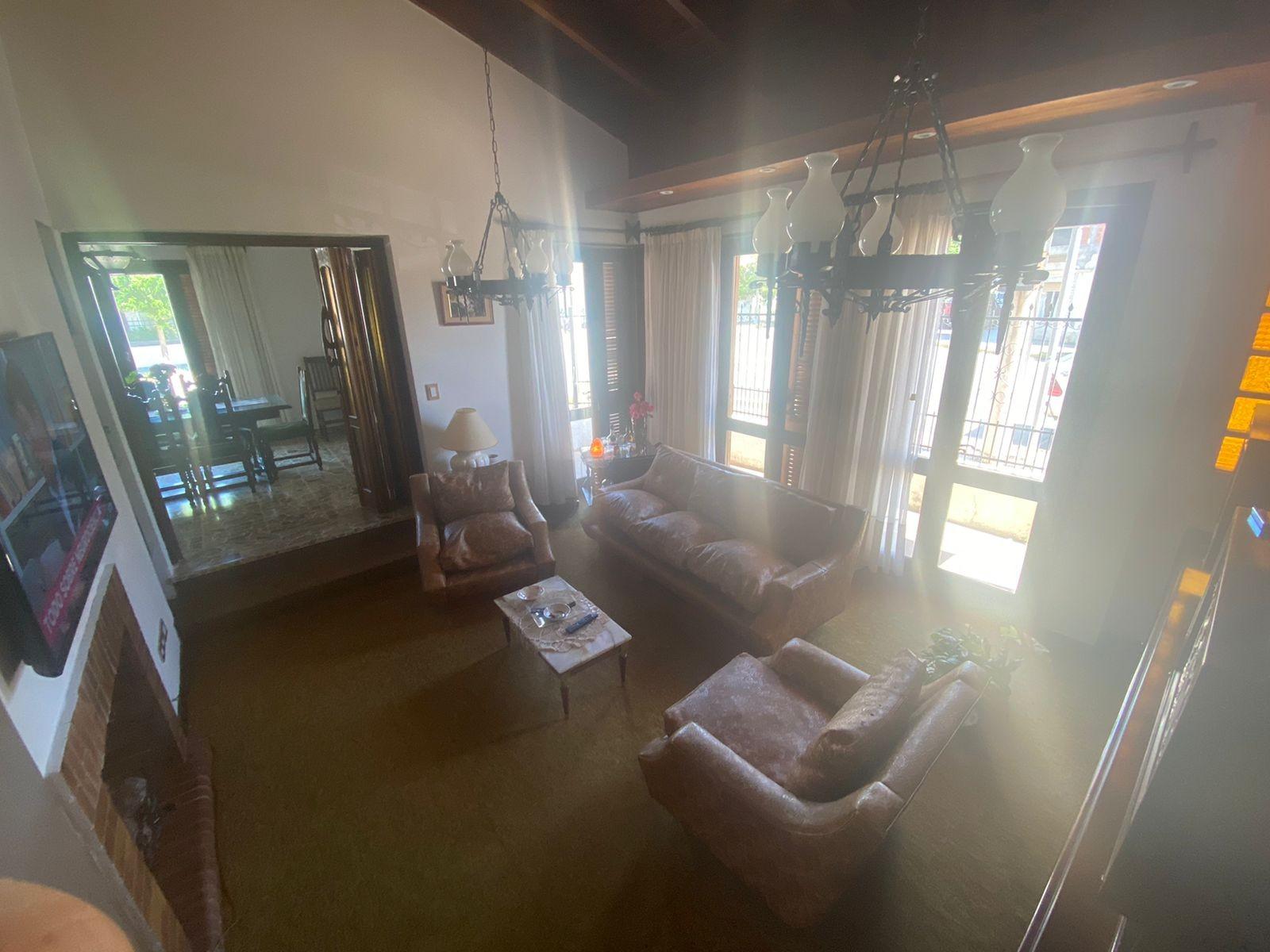 SE VENDE HERMOSA CASA CENTRICA - VIEDMA — foto 6