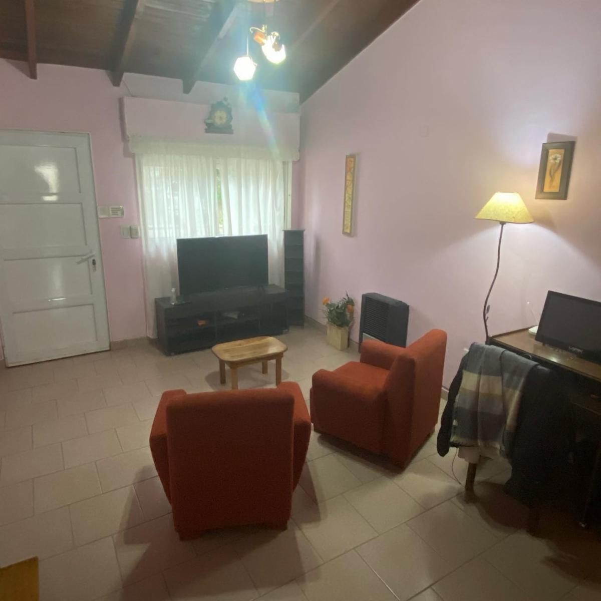 SE VENDE HERMOSA CASA Bº LAS FLORES VIEDMA — foto 3