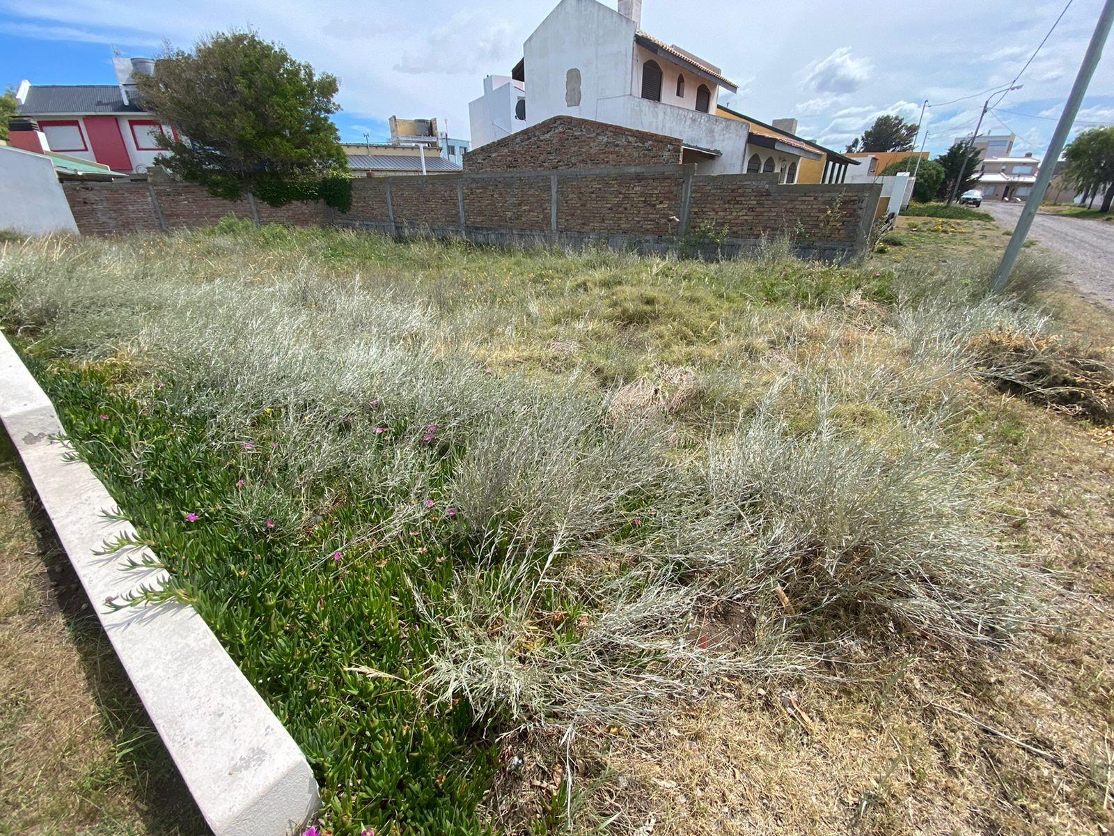 SE VENDE LOTE EN BALNEARIO EL CONDOR - 11