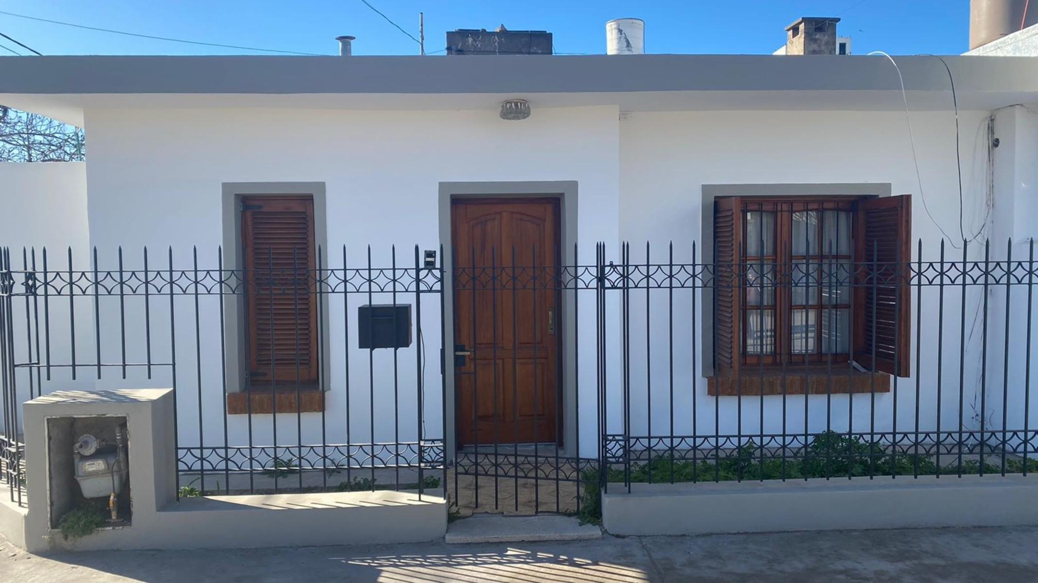 SE VENDE CASA EN PH Bº BELGRANO VIEDMA - 12
