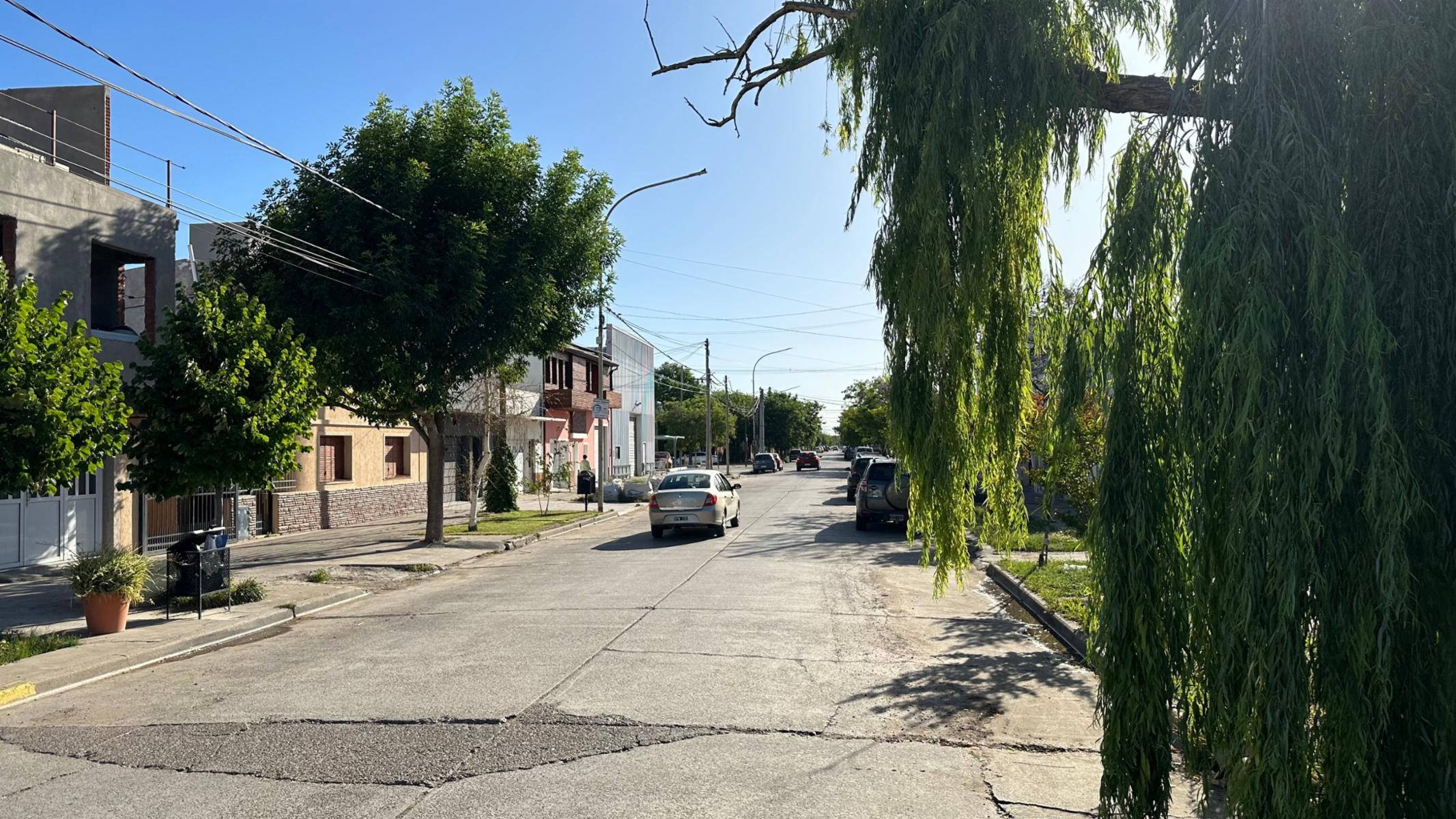SE VENDE CASA CENTRICA EN VIEDMA — foto 4
