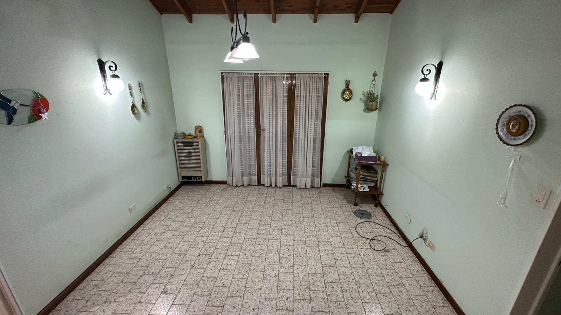 SE VENDE CASA CENTRICA EN VIEDMA — foto 14