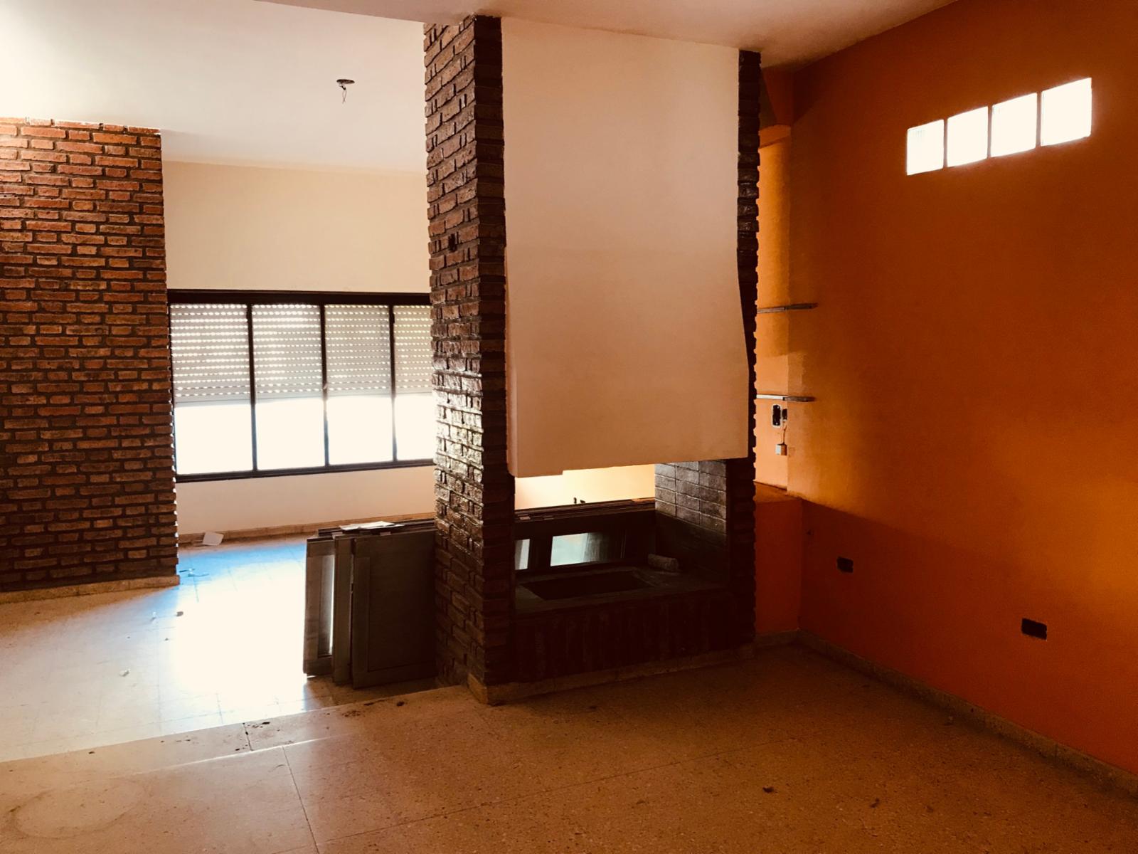 SE VENDE CASA EN AV. CASEROS AL 1200 DE VIEDMA — foto 4