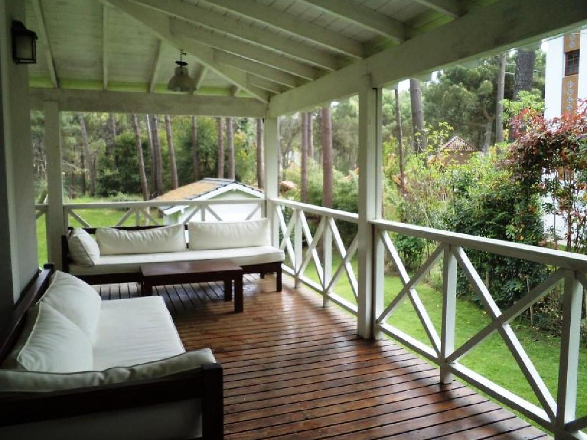 MODERNA CASA EN VENTA EN EXCLUSIVA ZONA - PINAMAR NORTE — foto 10