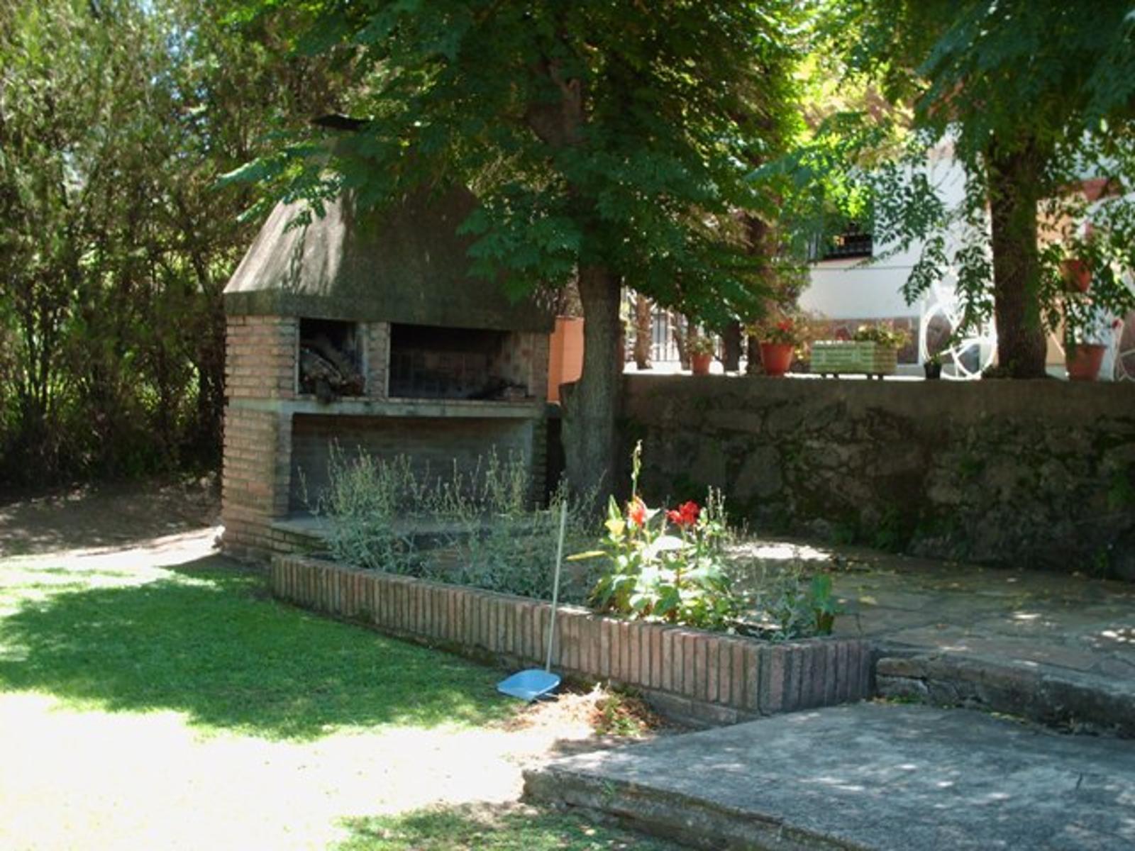 CASA EN CARLOS PAZ CON 2100 MT2 DE TERRENO A 12 CUADRAS DEL CENTRO — foto 11