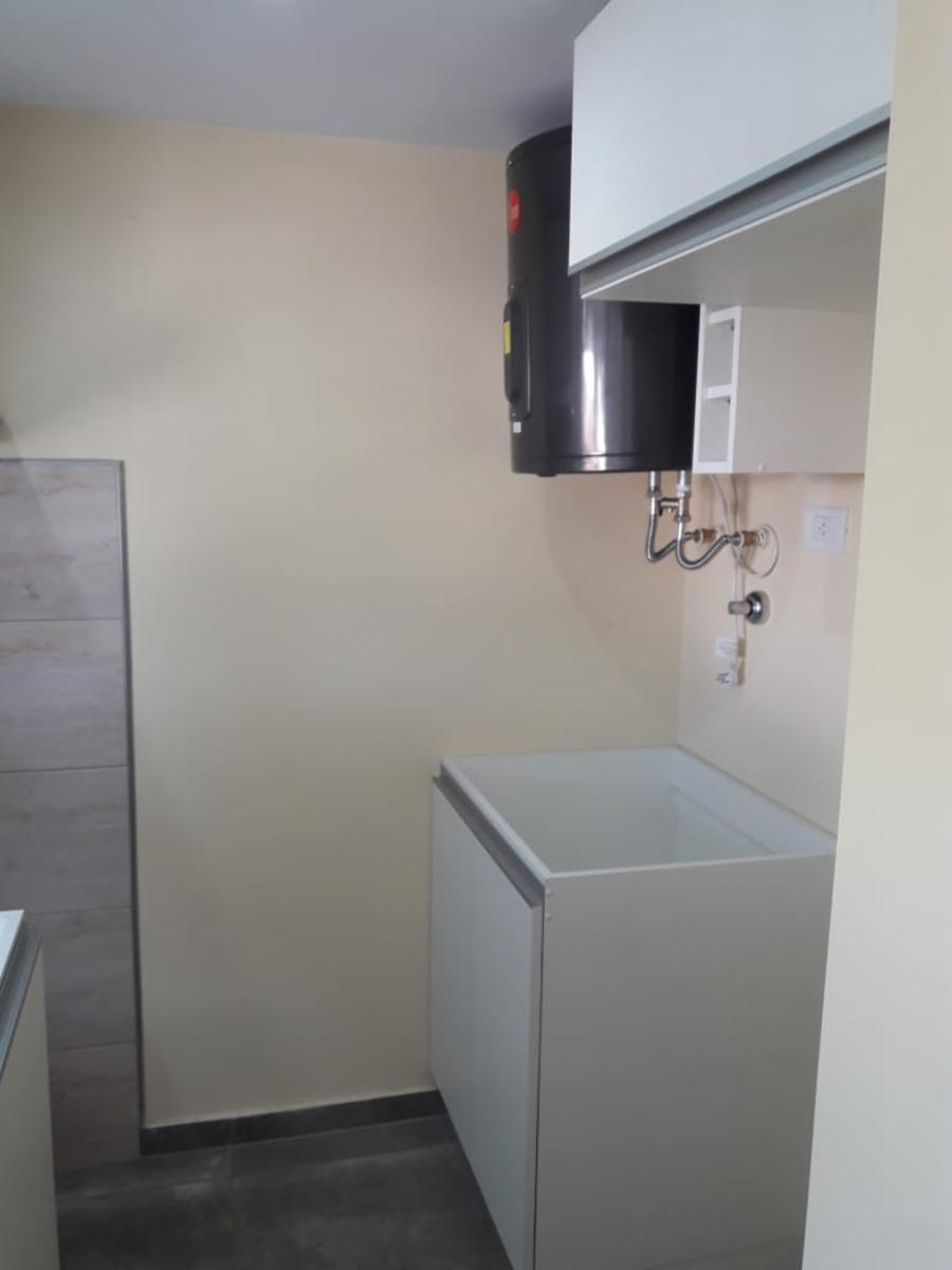 VENTA DE PROPIEDAD CON 4 DEPARTAMENTOS Y SALÓN CON COCHERAS EN VILLA CARLOS PAZ — foto 9