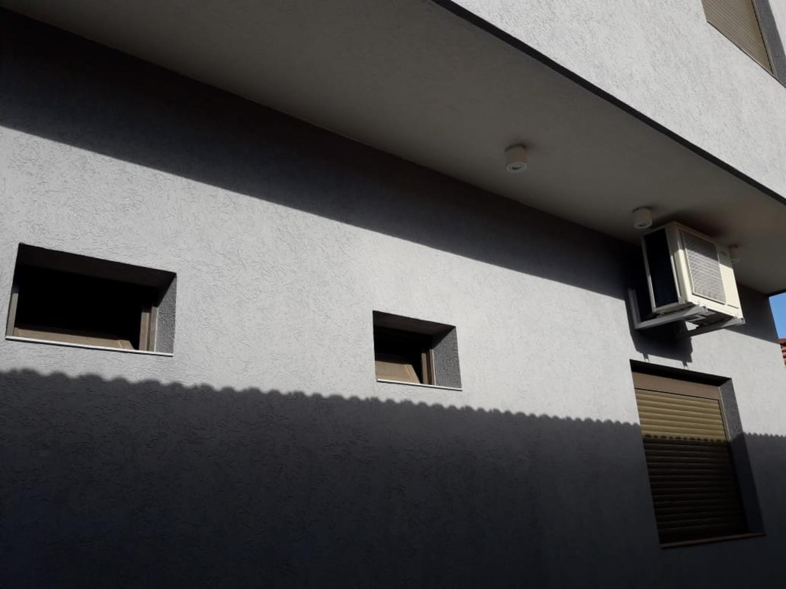 VENTA DE PROPIEDAD CON 4 DEPARTAMENTOS Y SALÓN CON COCHERAS EN VILLA CARLOS PAZ — foto 10