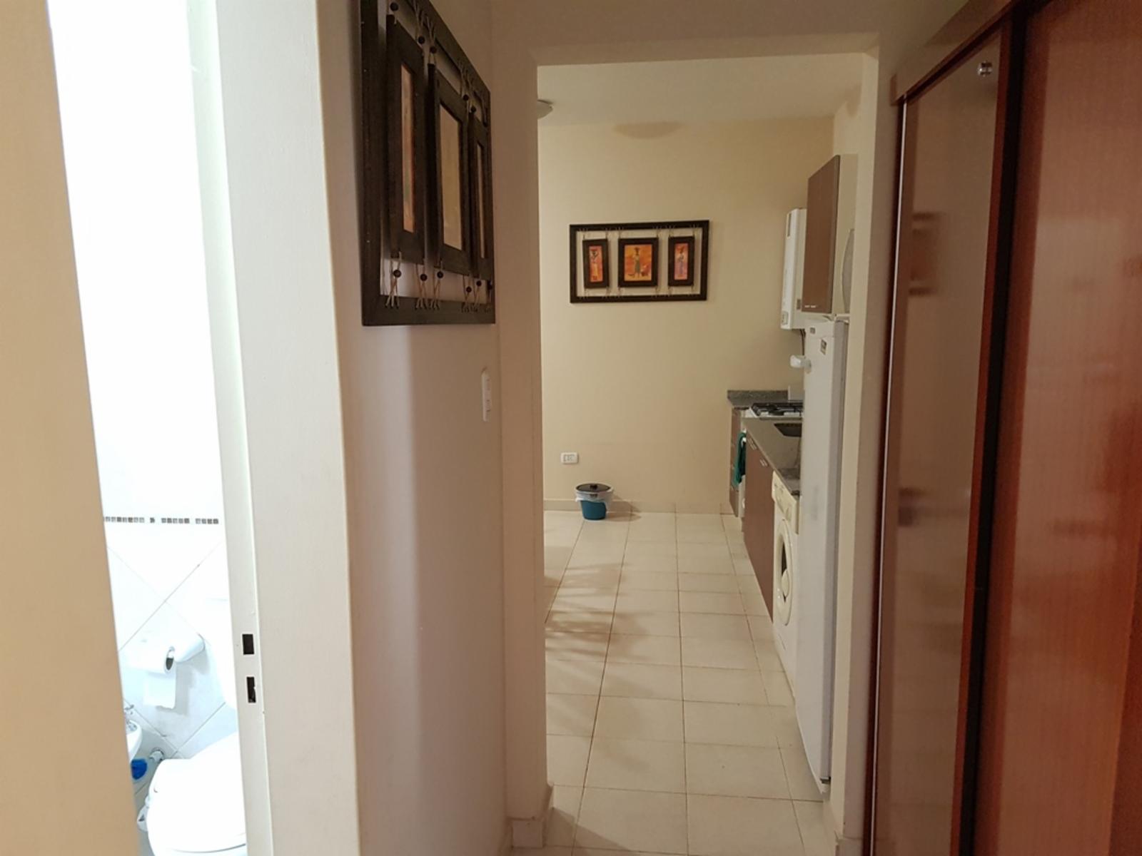 MUY LINDO DEPARTAMENTO EN VENTA EN CARLOS PAZ, CON GAS NATURAL, CALEF. CENTRAL. PILETA Y QUINCHO — foto 8