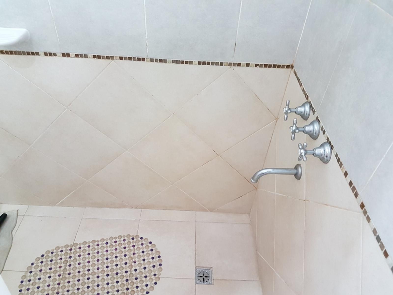 MUY LINDO DEPARTAMENTO EN VENTA EN CARLOS PAZ, CON GAS NATURAL, CALEF. CENTRAL. PILETA Y QUINCHO — foto 15