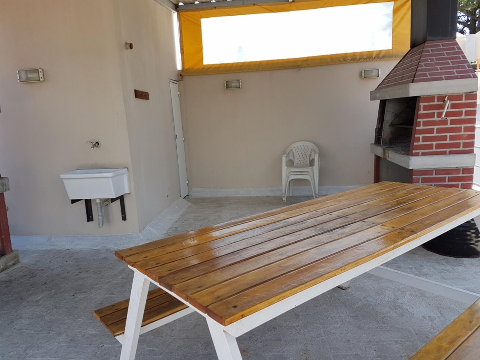 MUY LINDO DEPARTAMENTO EN VENTA EN VILLA CARLOS PAZ - 2 Dormitorios, Gas Natural, Calef. Central. — foto 8